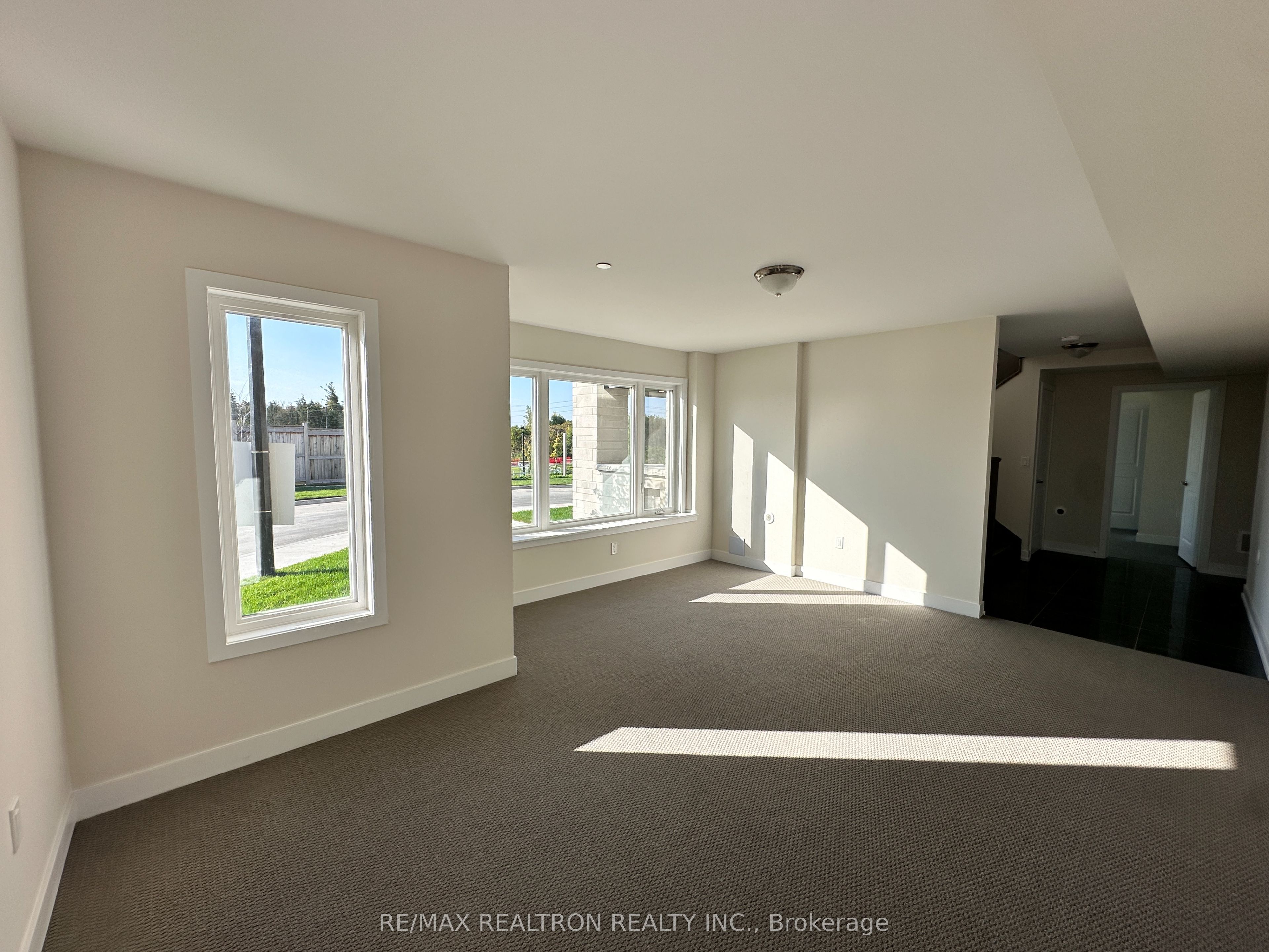 101 Credit Lane Property Photo 7