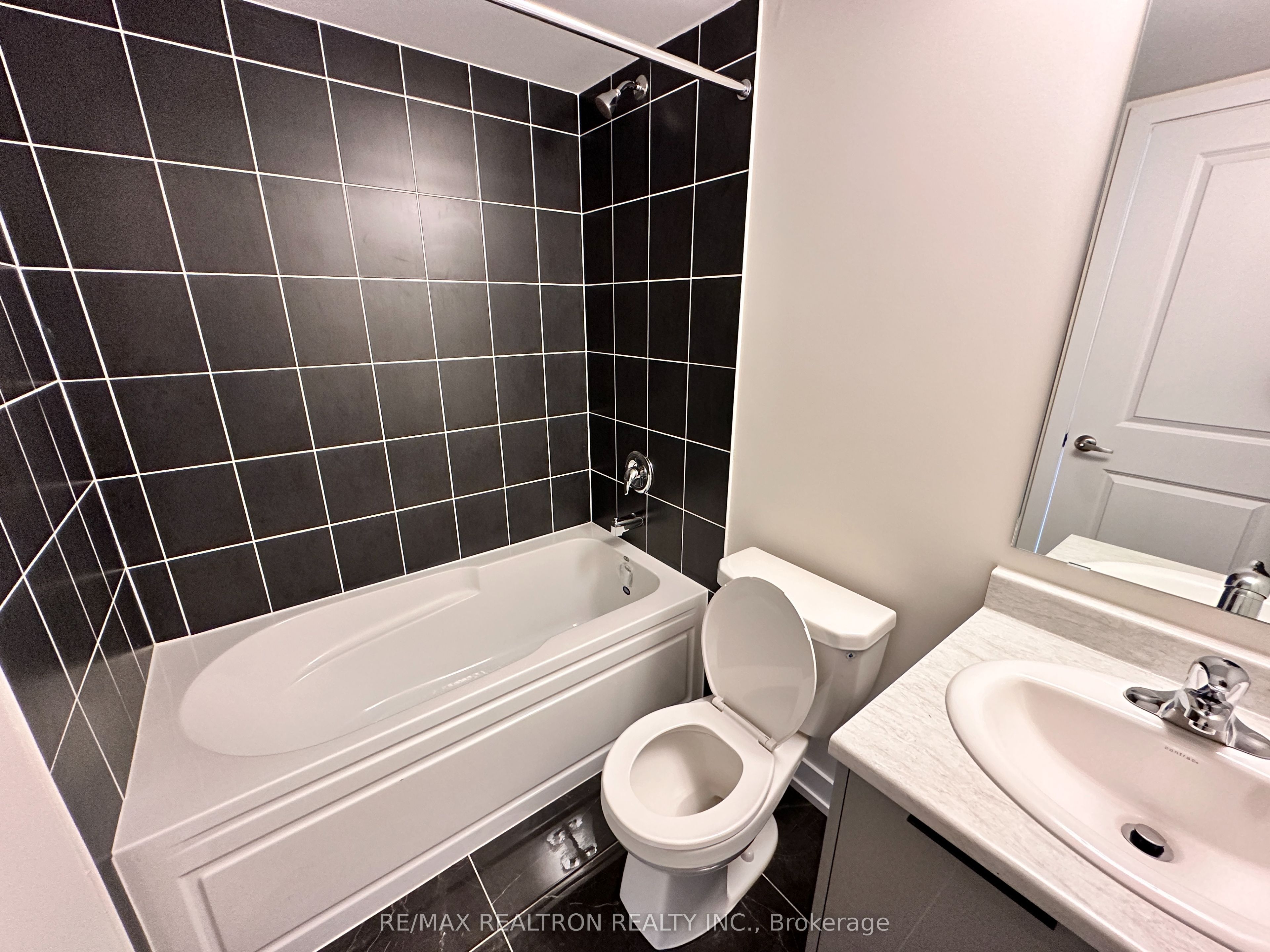101 Credit Lane Property Photo 10