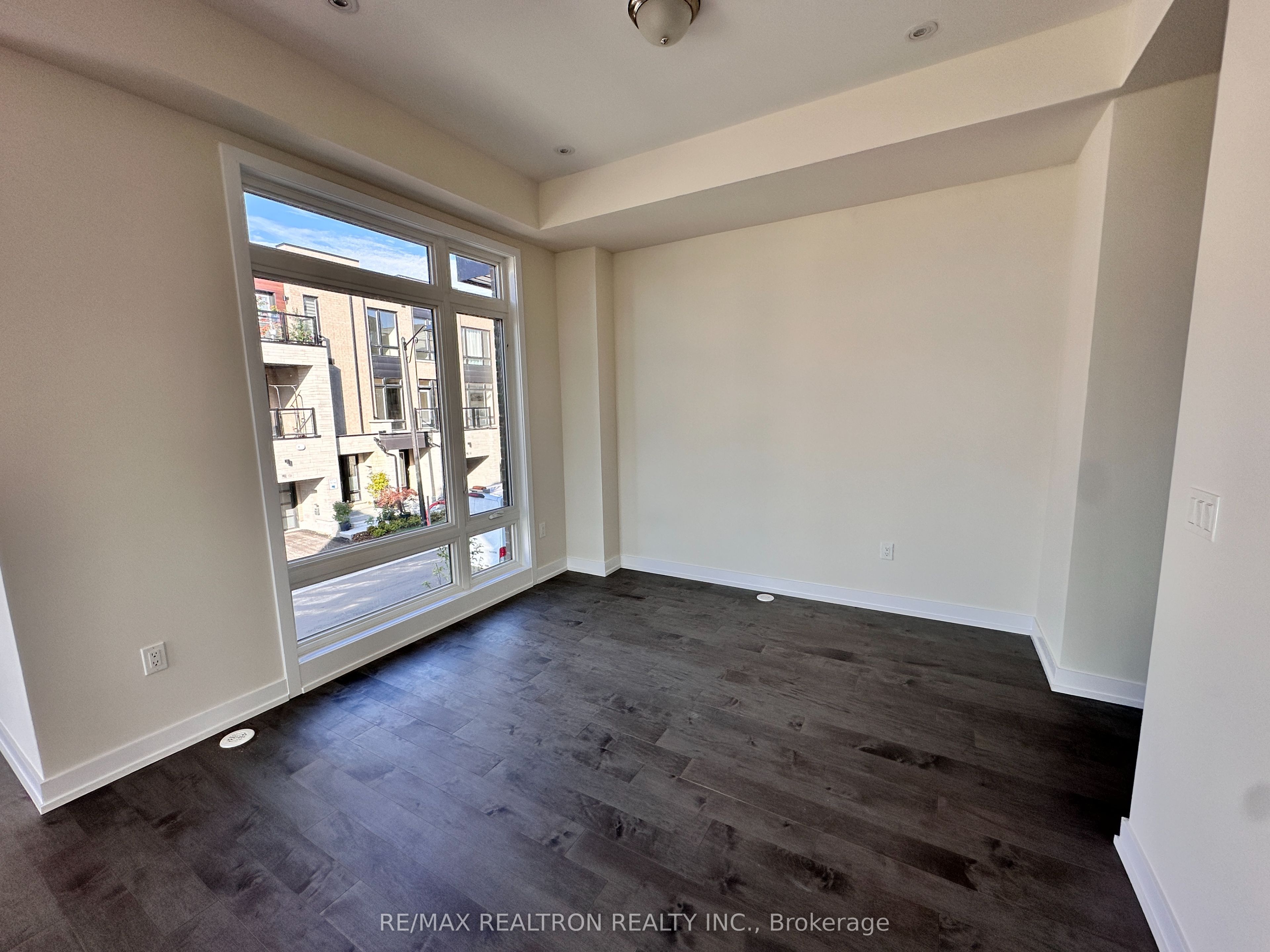 101 Credit Lane Property Photo 13
