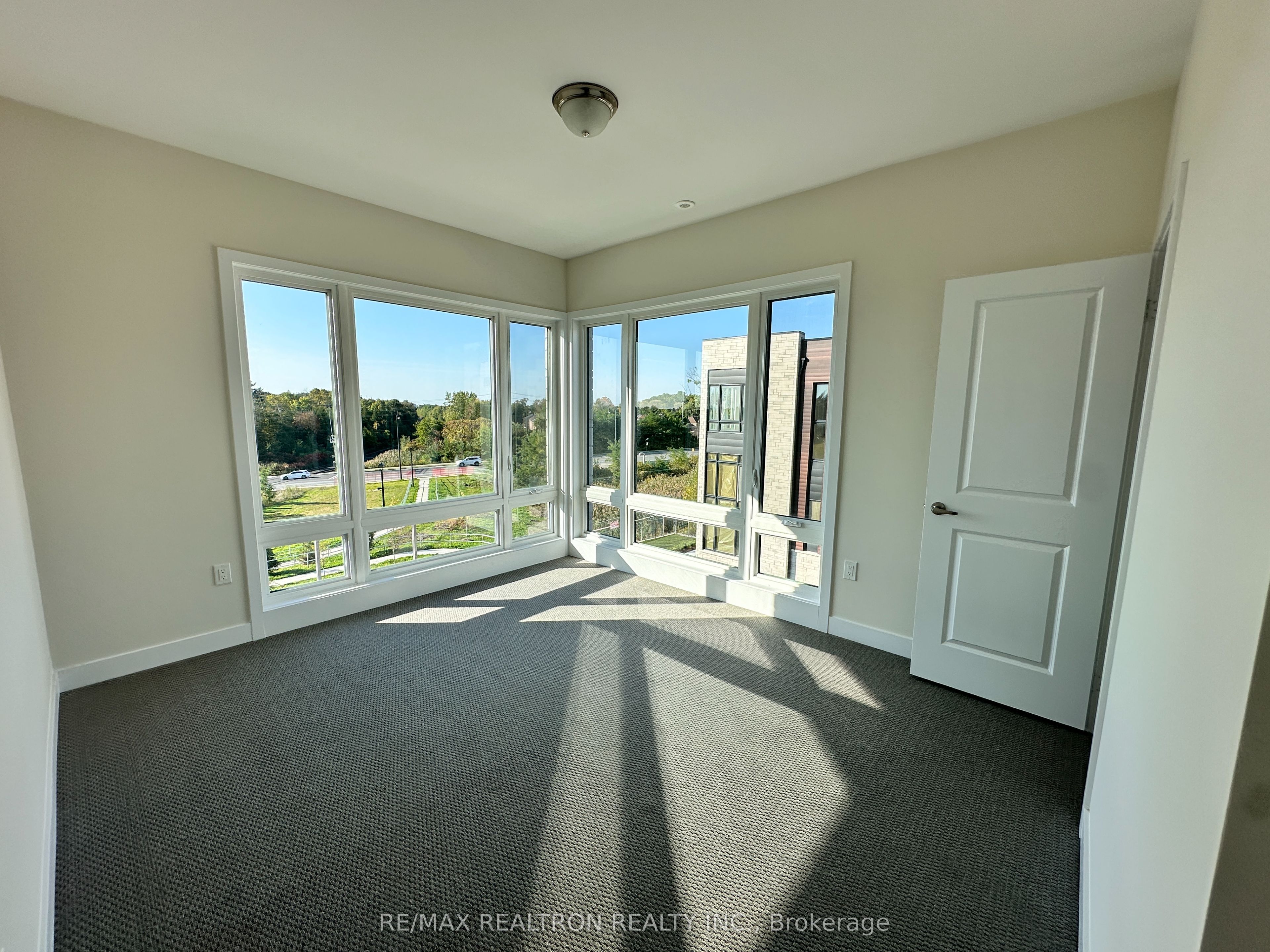 101 Credit Lane Property Photo 25