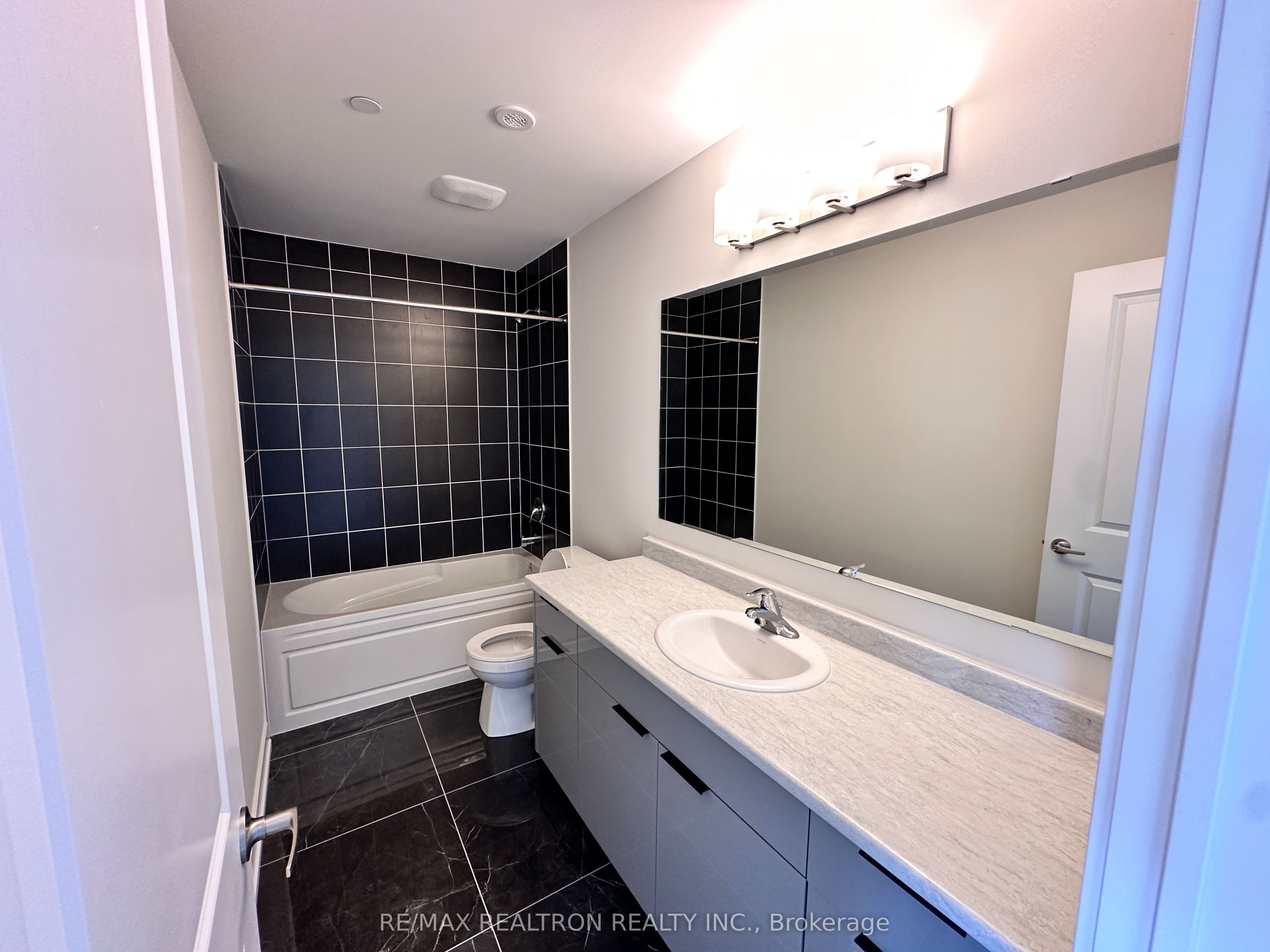 101 Credit Lane Property Photo 26