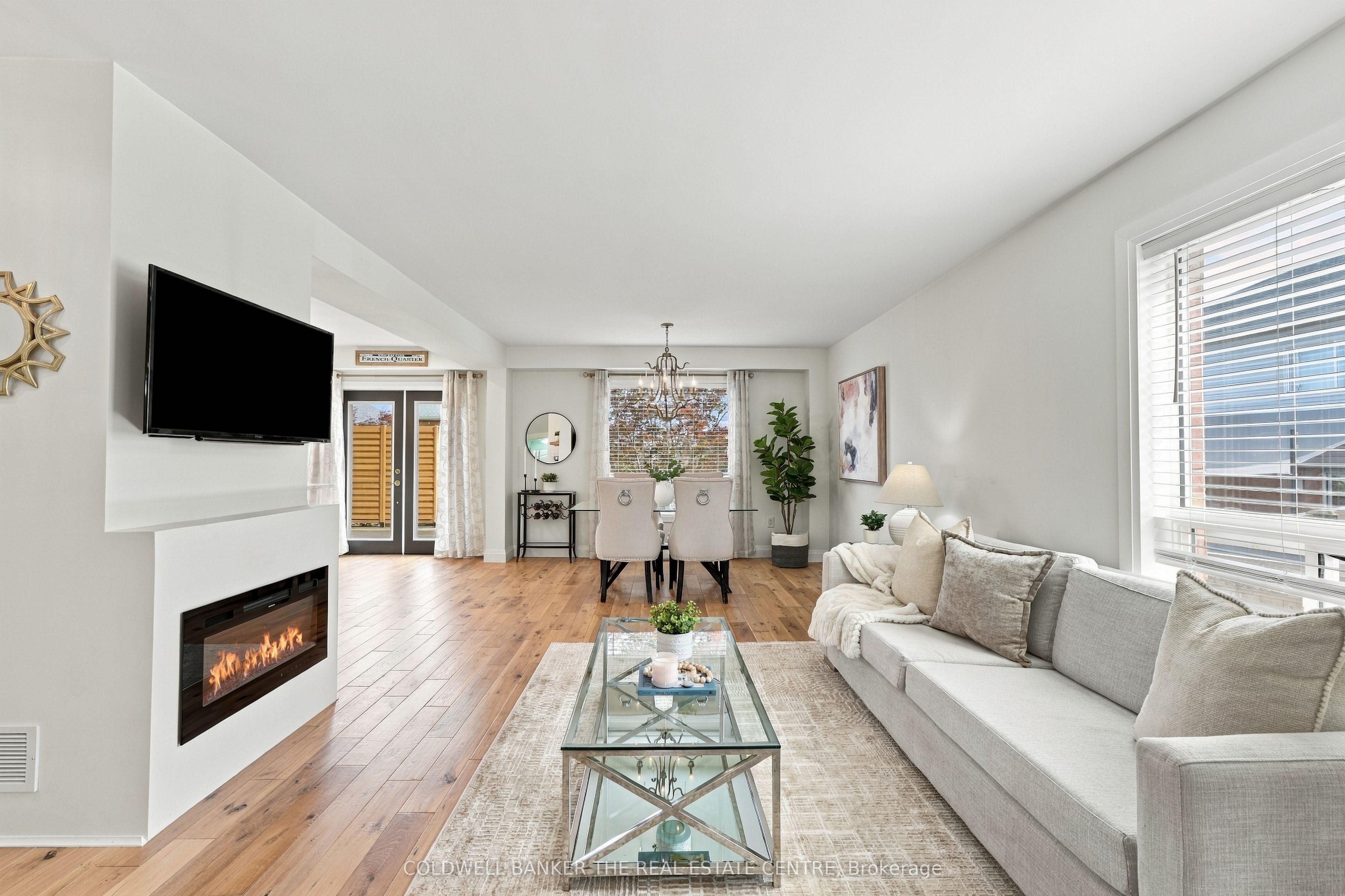 28 Hirst Avenue E Property Photo 10