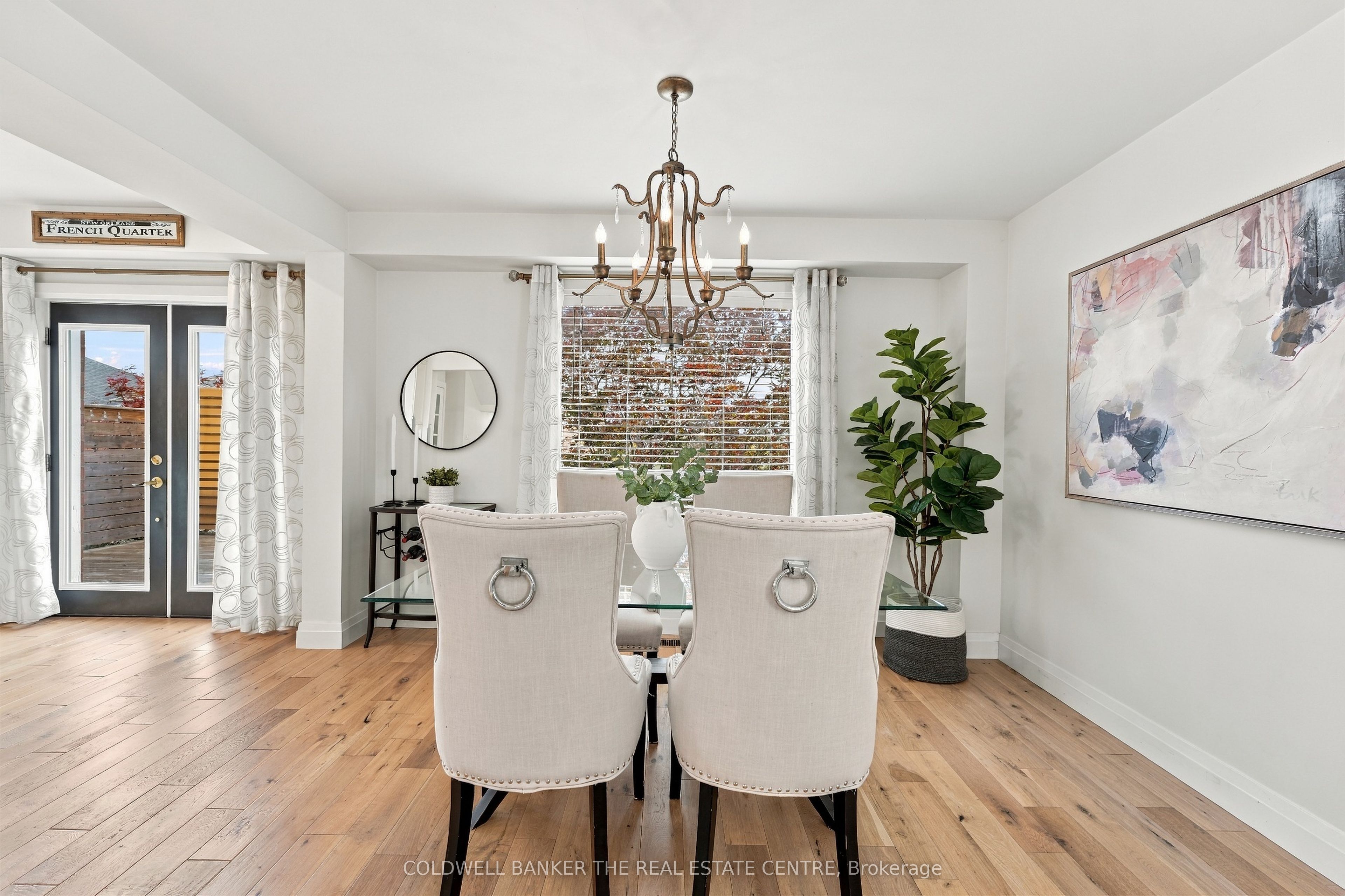 28 Hirst Avenue E Property Photo 13