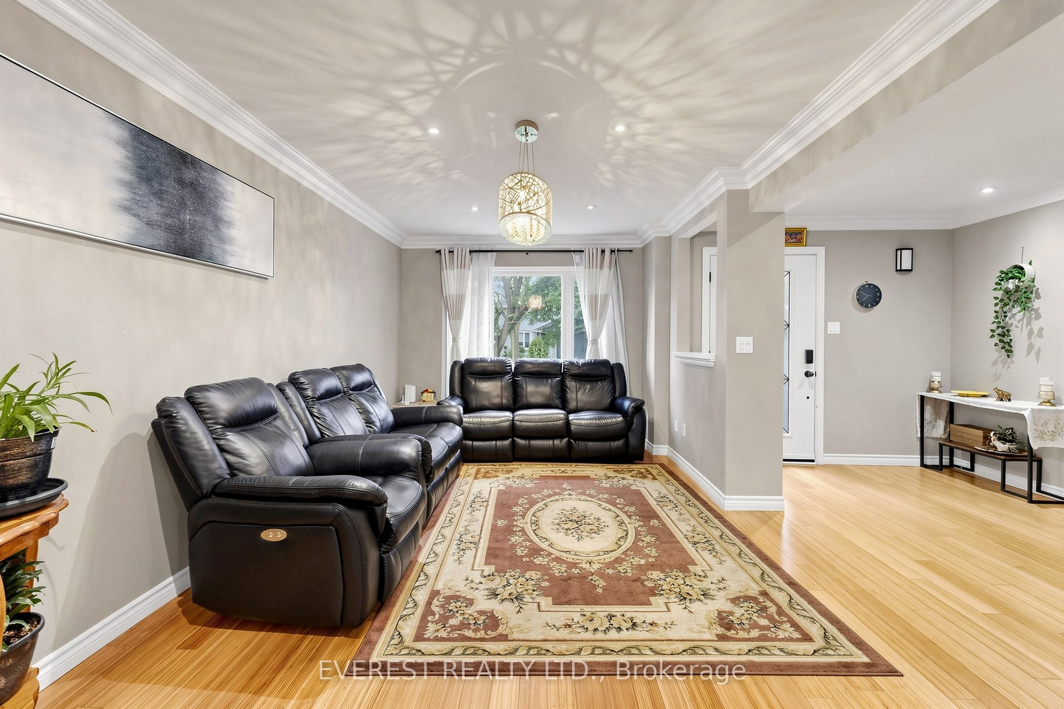 7 Tarlton Court Property Photo 5