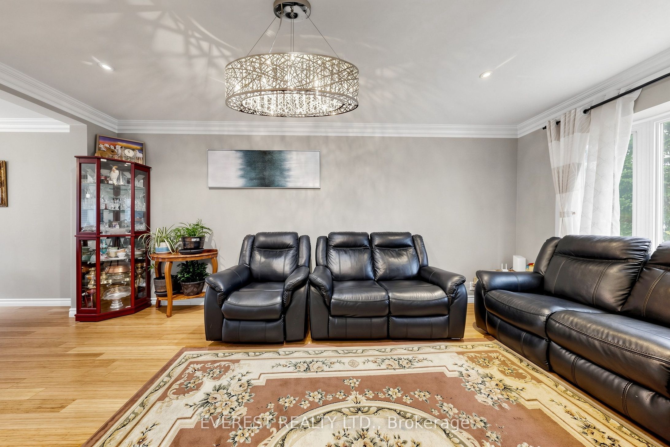 7 Tarlton Court Property Photo 6
