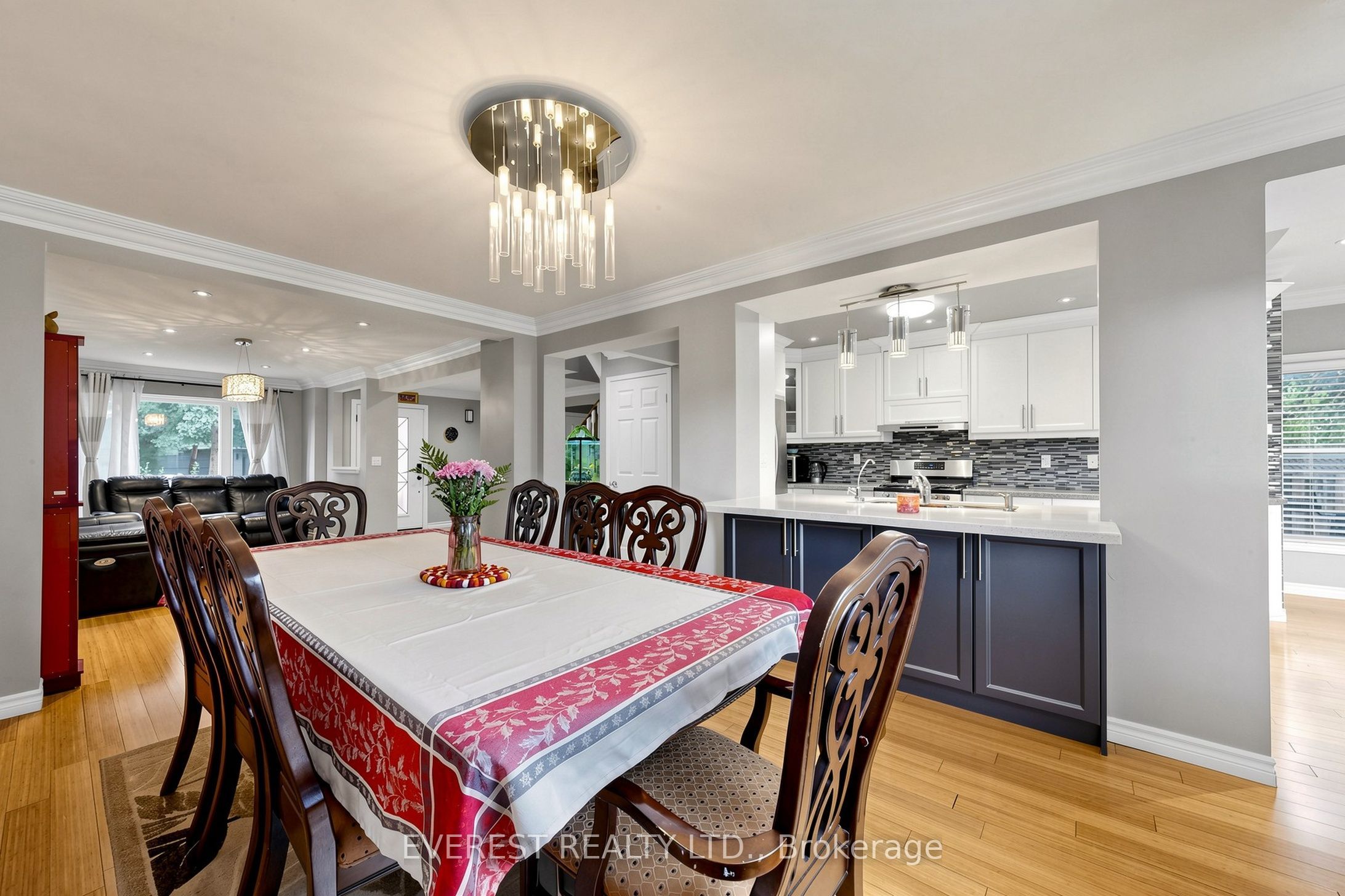 7 Tarlton Court Property Photo 9