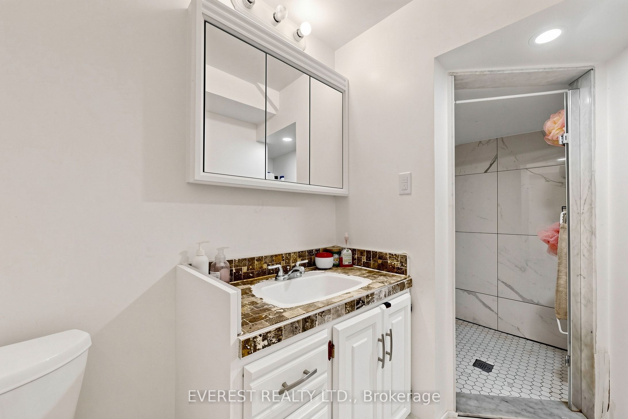 7 Tarlton Court Property Photo 38