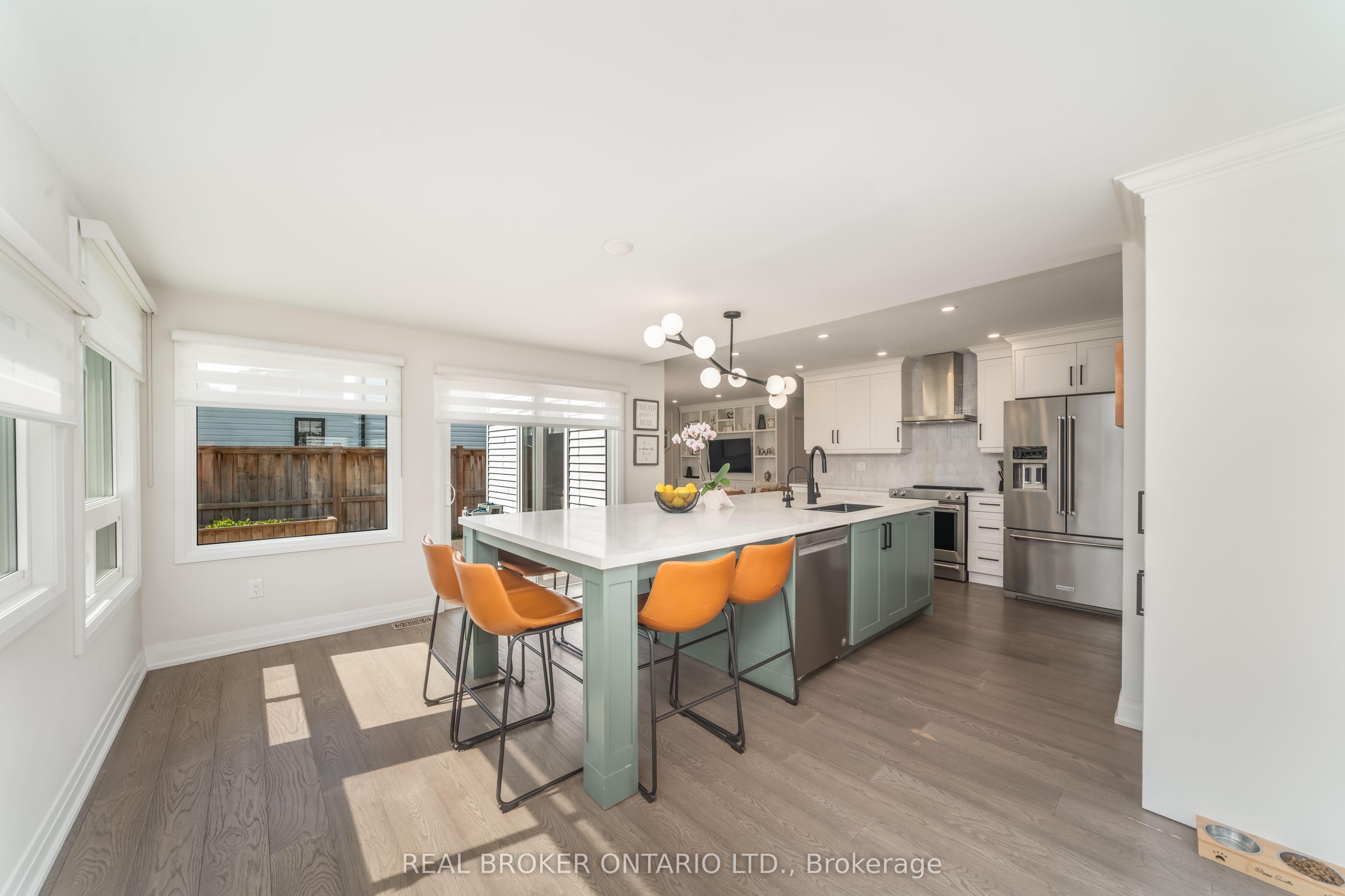 1879 Ashwood Avenue Property Photo 1