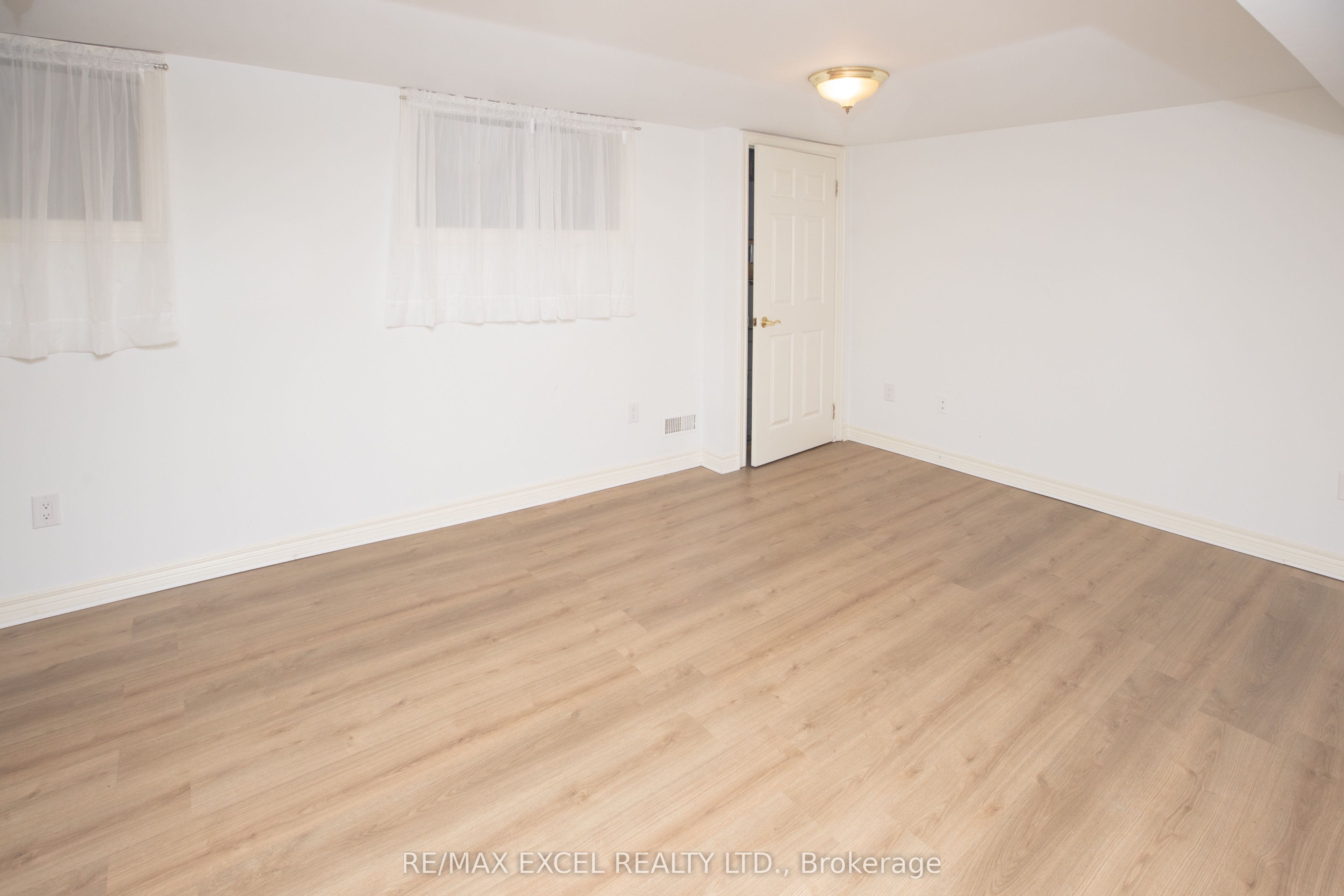387 W Crosby Avenue Basement Property Photo 12