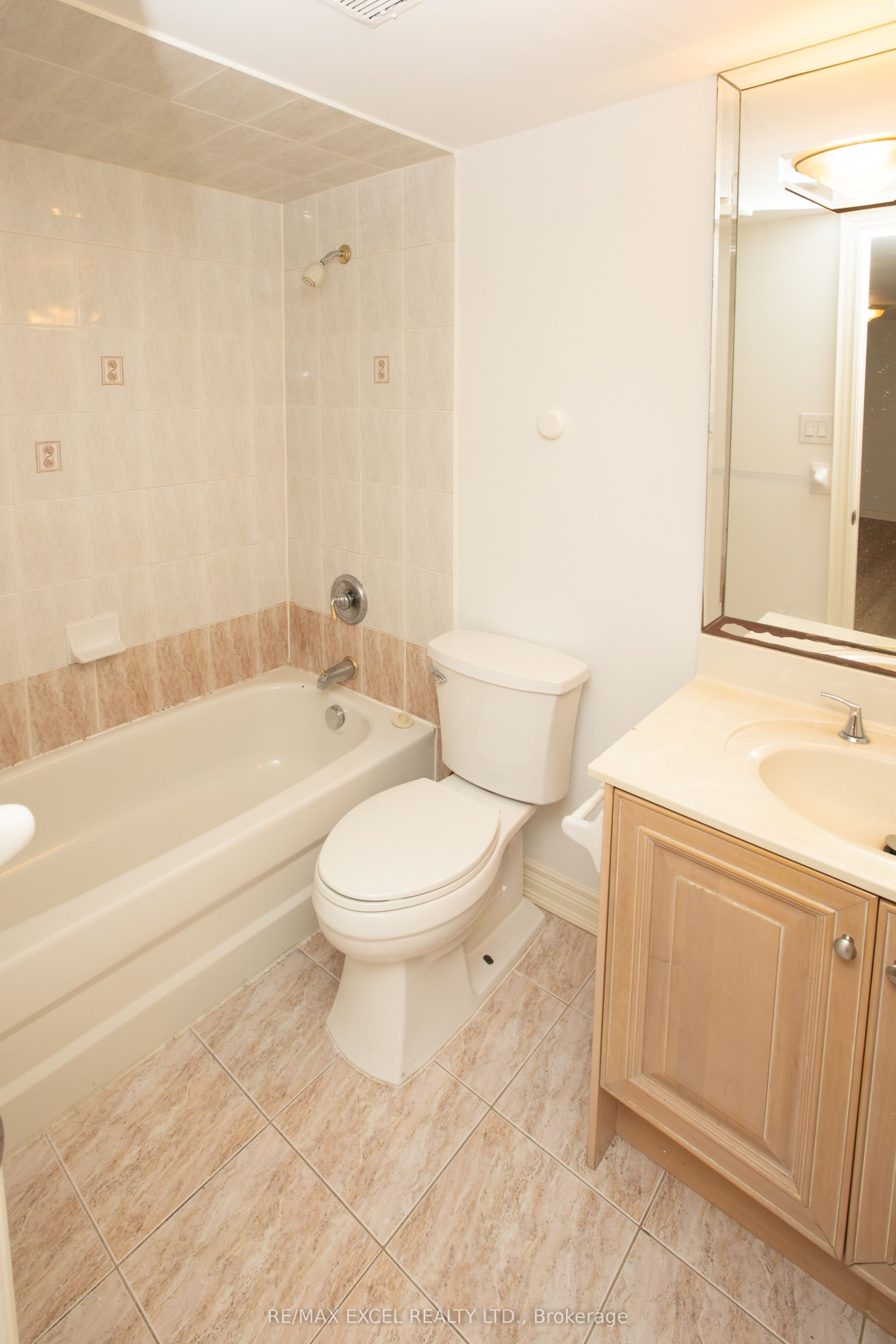 387 W Crosby Avenue Basement Property Photo 14