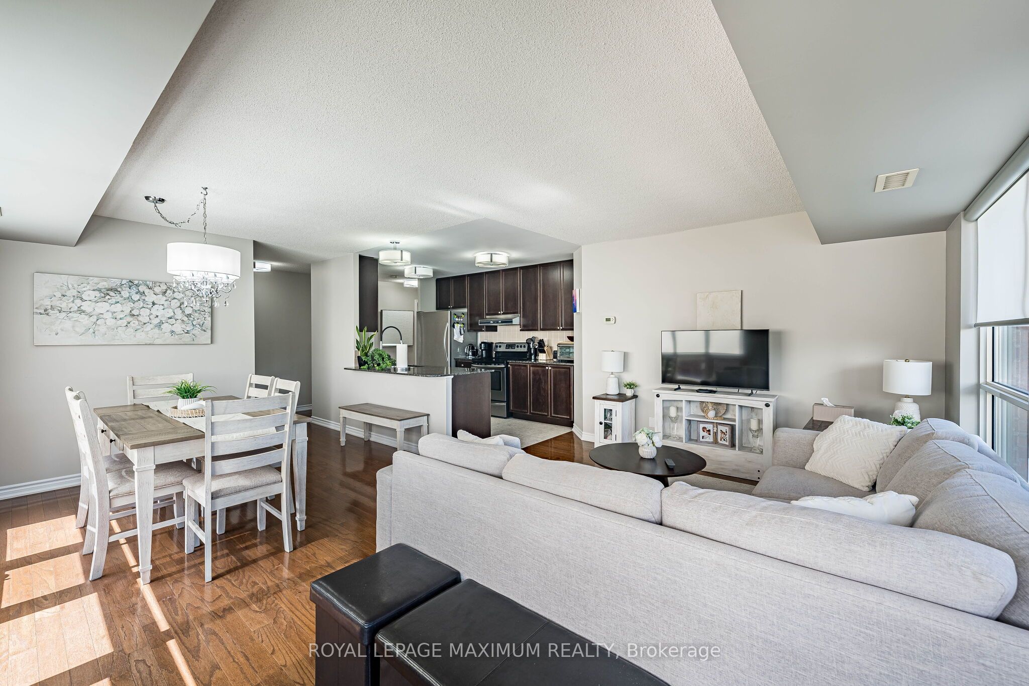 8026 Kipling Avenue 305 Property Photo 17