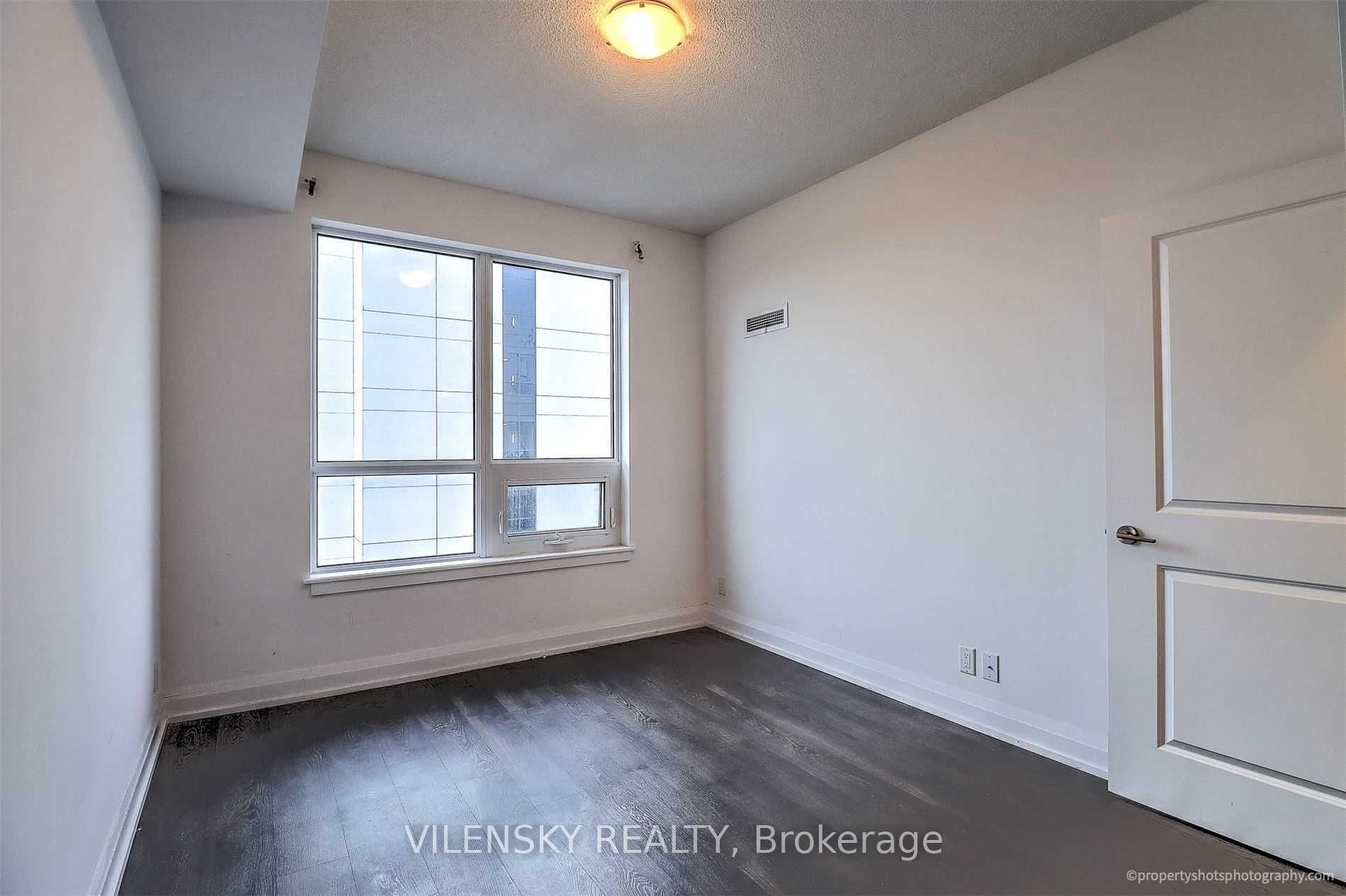 7890 Bathurst Street 1011 Property Photo 15