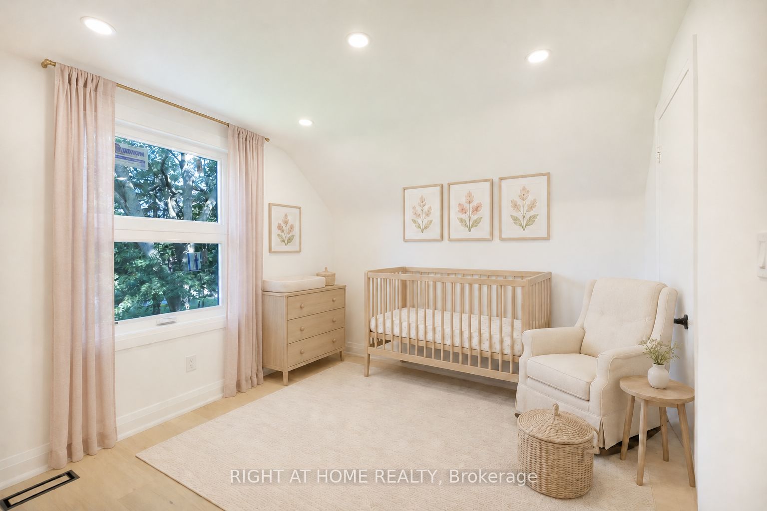 30 Morton Avenue Property Photo 21