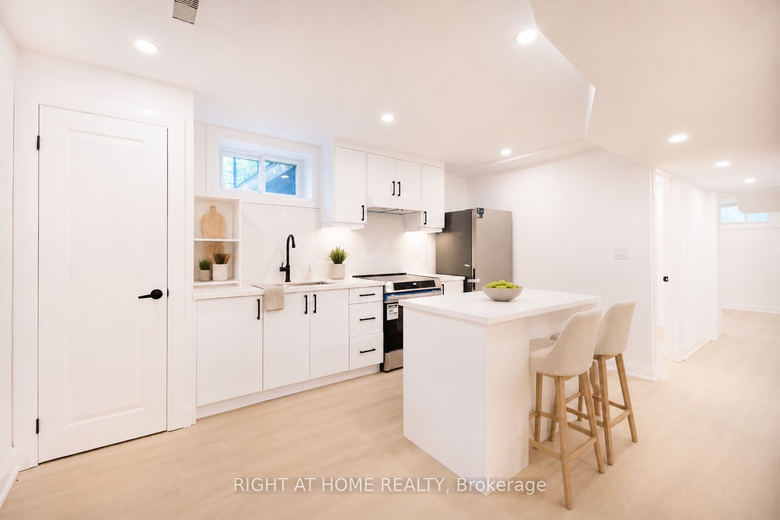 30 Morton Avenue Property Photo 26