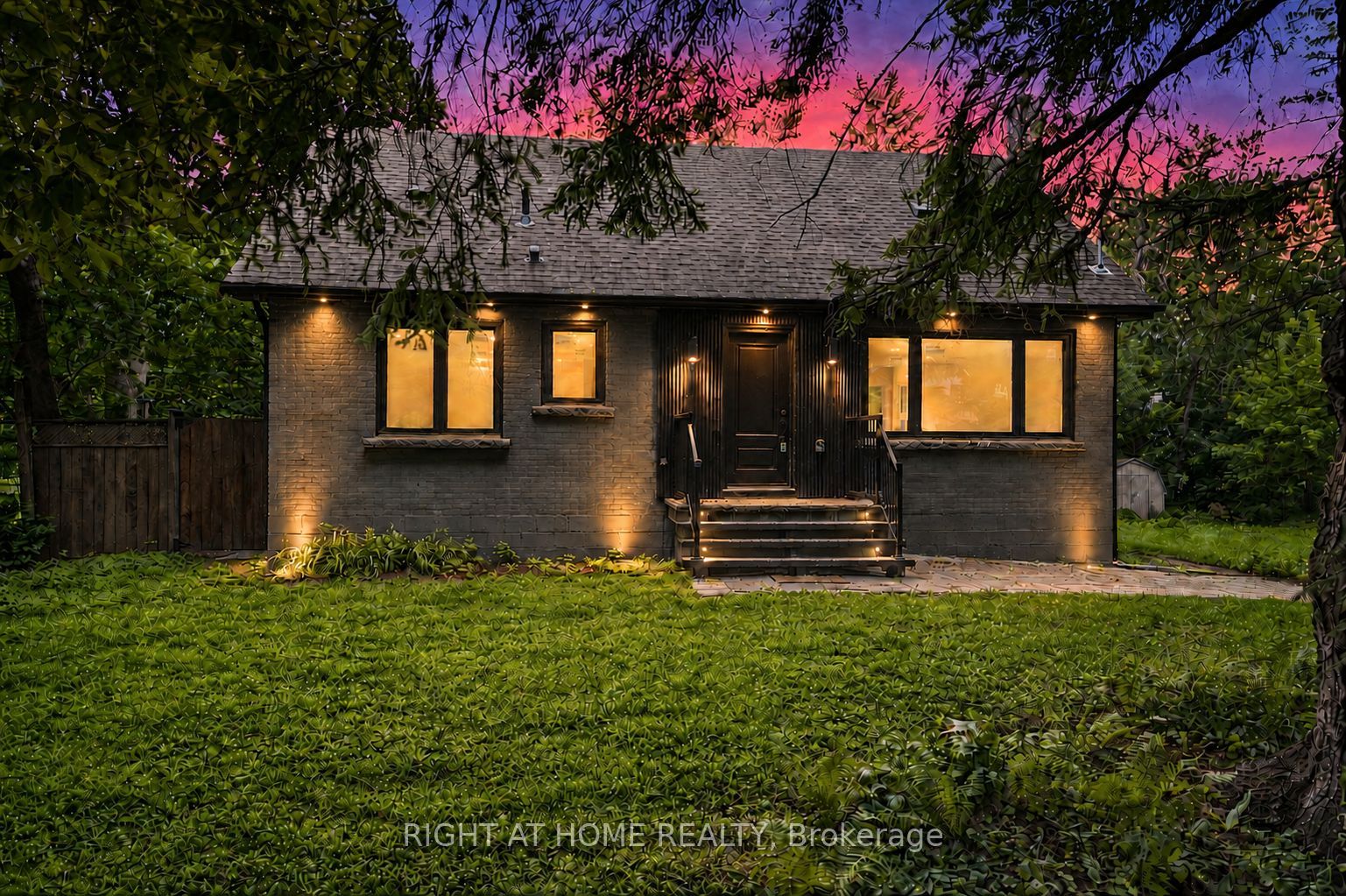 30 Morton Avenue Property Photo 31