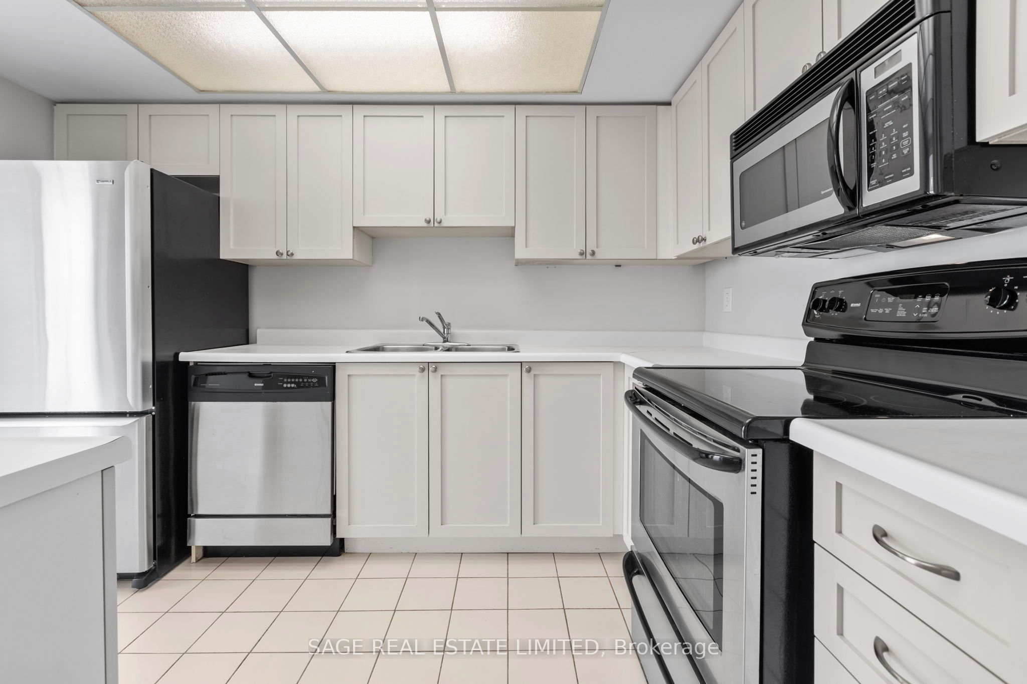 30 Harding Boulevard W 1015 Property Photo 11