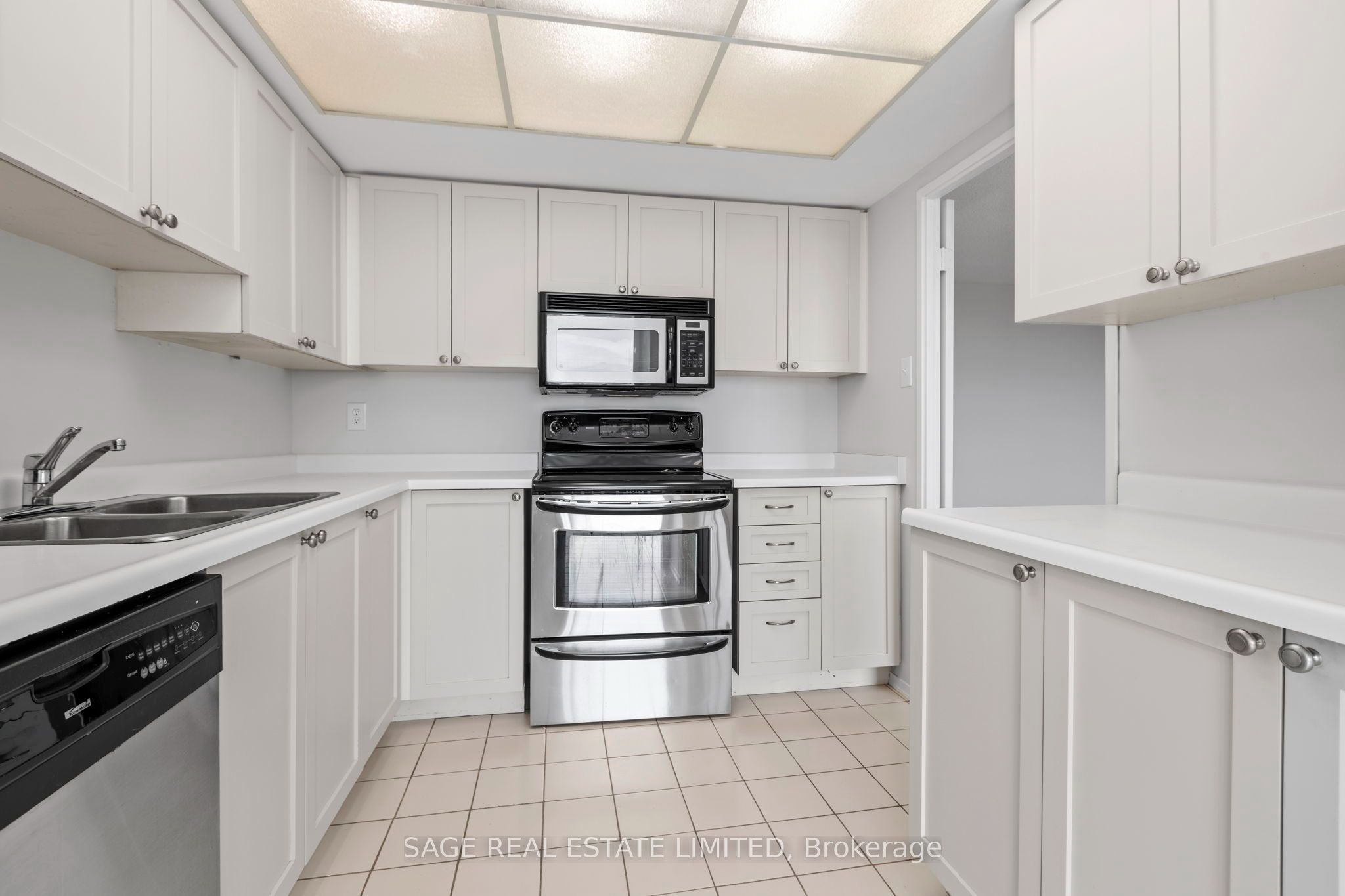30 Harding Boulevard W 1015 Property Photo 12