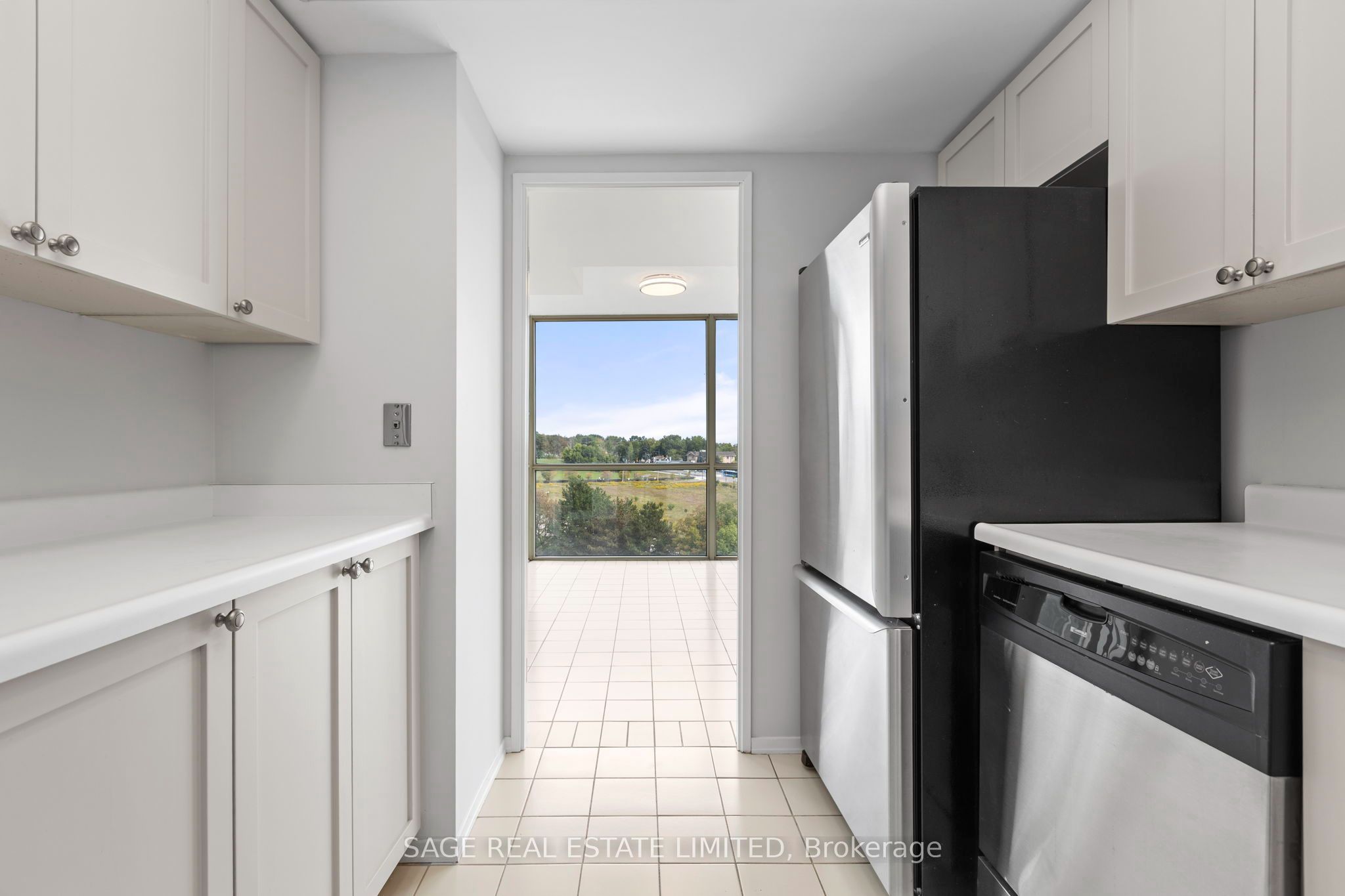 30 Harding Boulevard W 1015 Property Photo 13