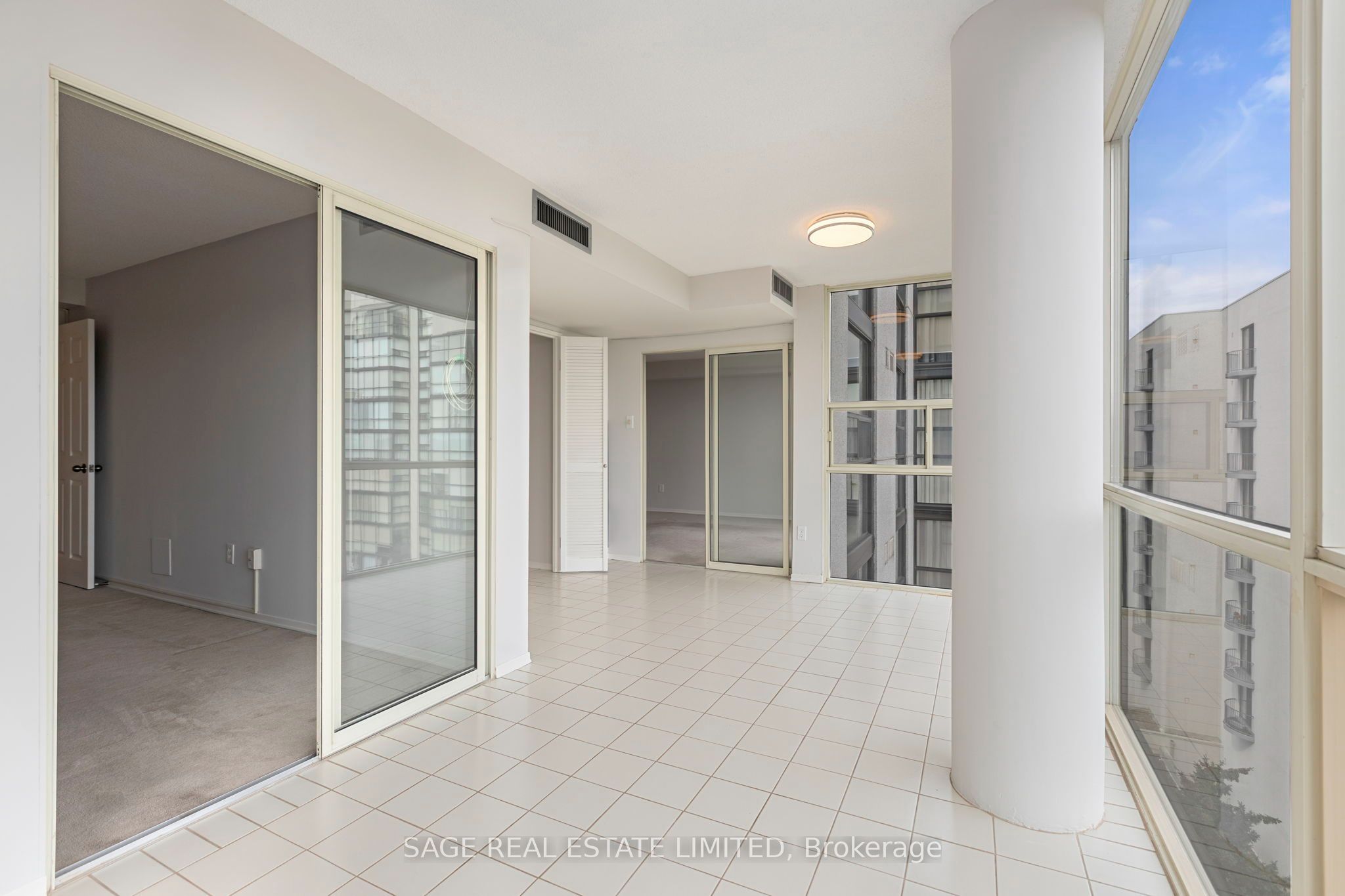 30 Harding Boulevard W 1015 Property Photo 15