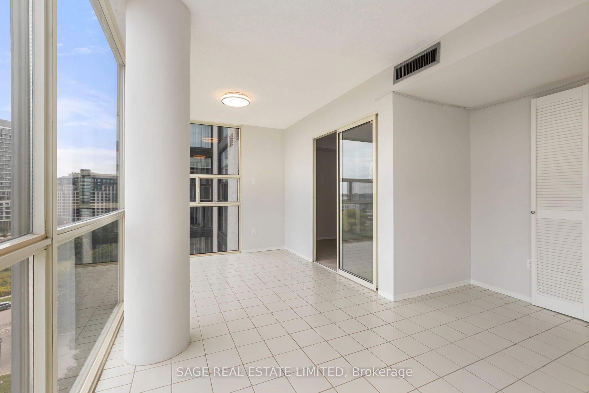 30 Harding Boulevard W 1015 Property Photo 16