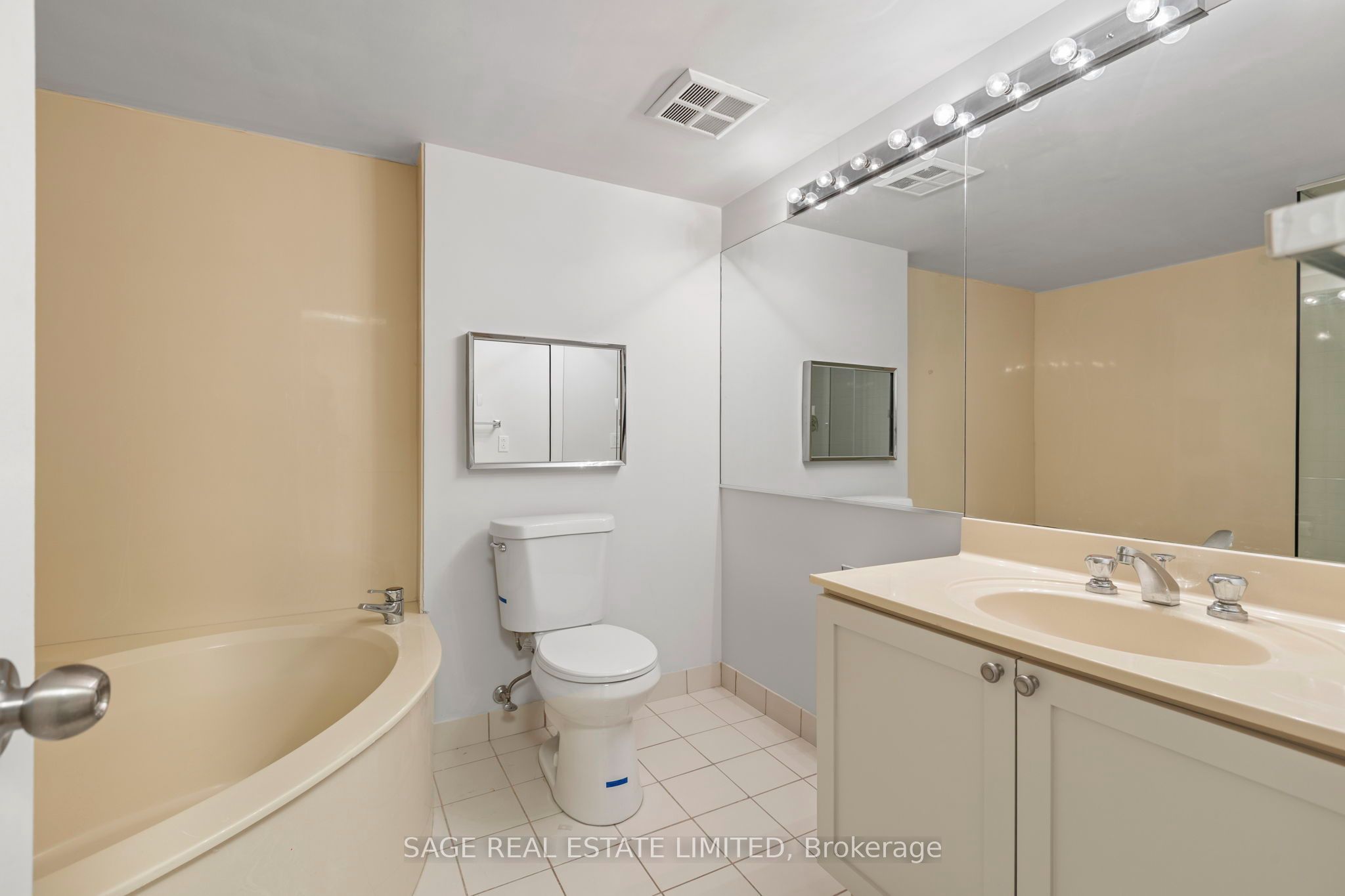 30 Harding Boulevard W 1015 Property Photo 24