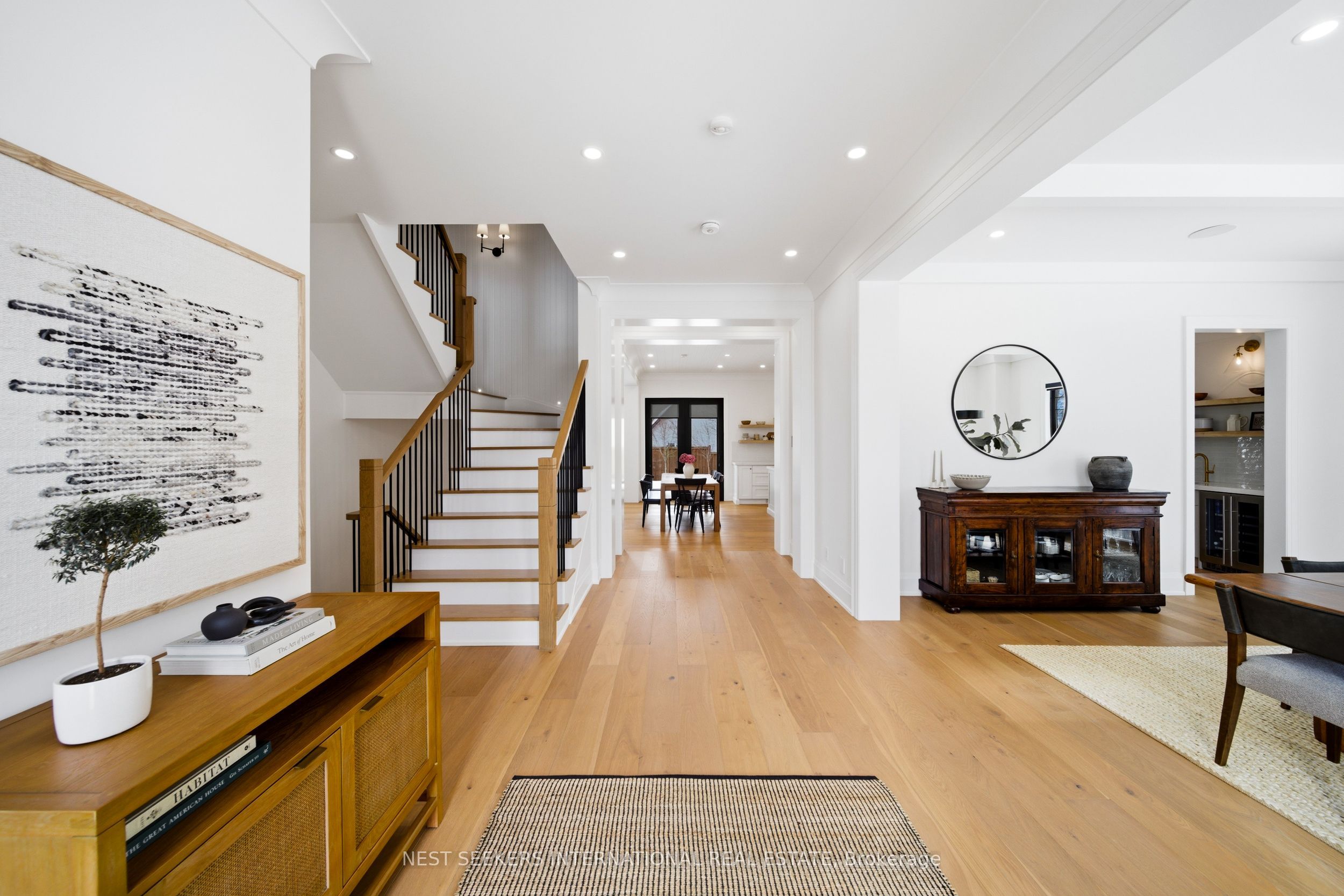26 Royal Avenue Property Photo 3