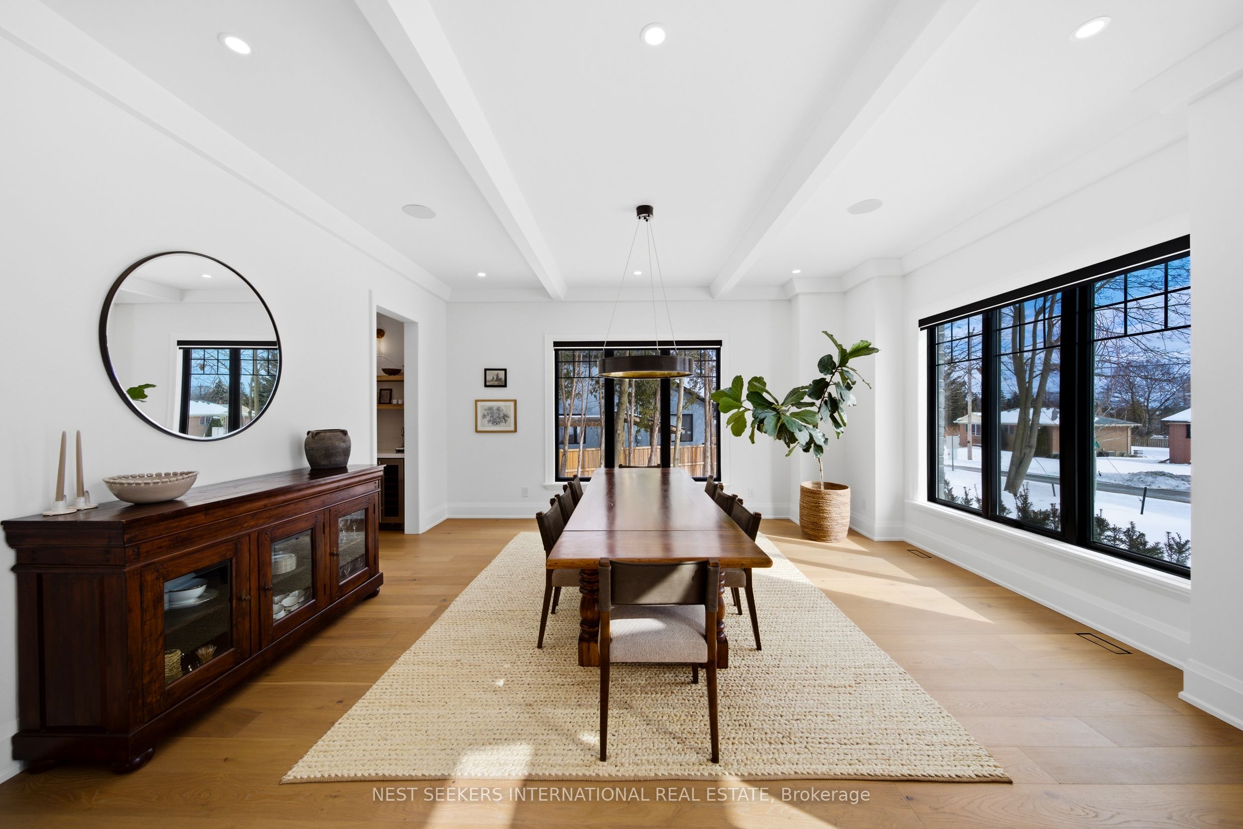26 Royal Avenue Property Photo 5