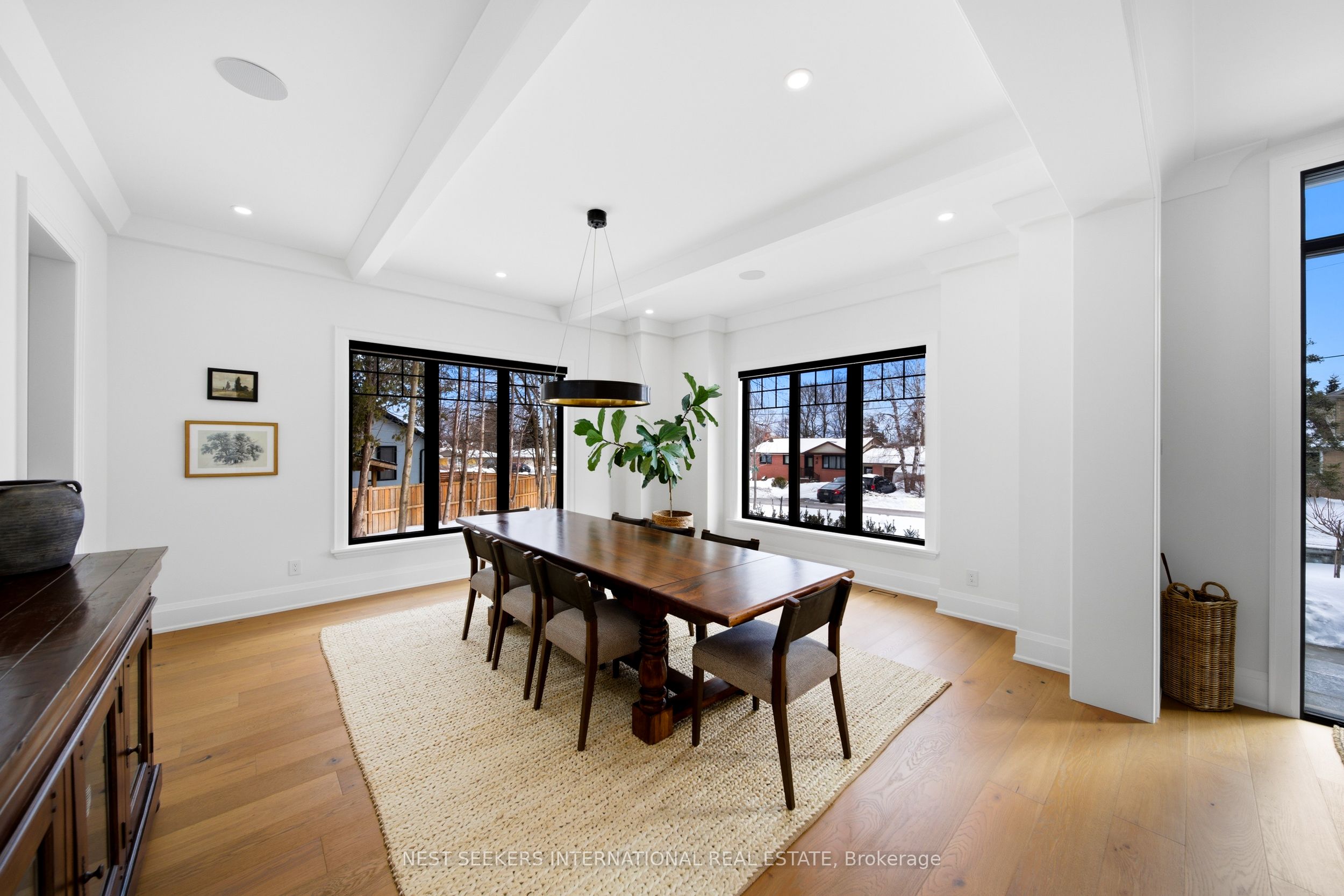 26 Royal Avenue Property Photo 6