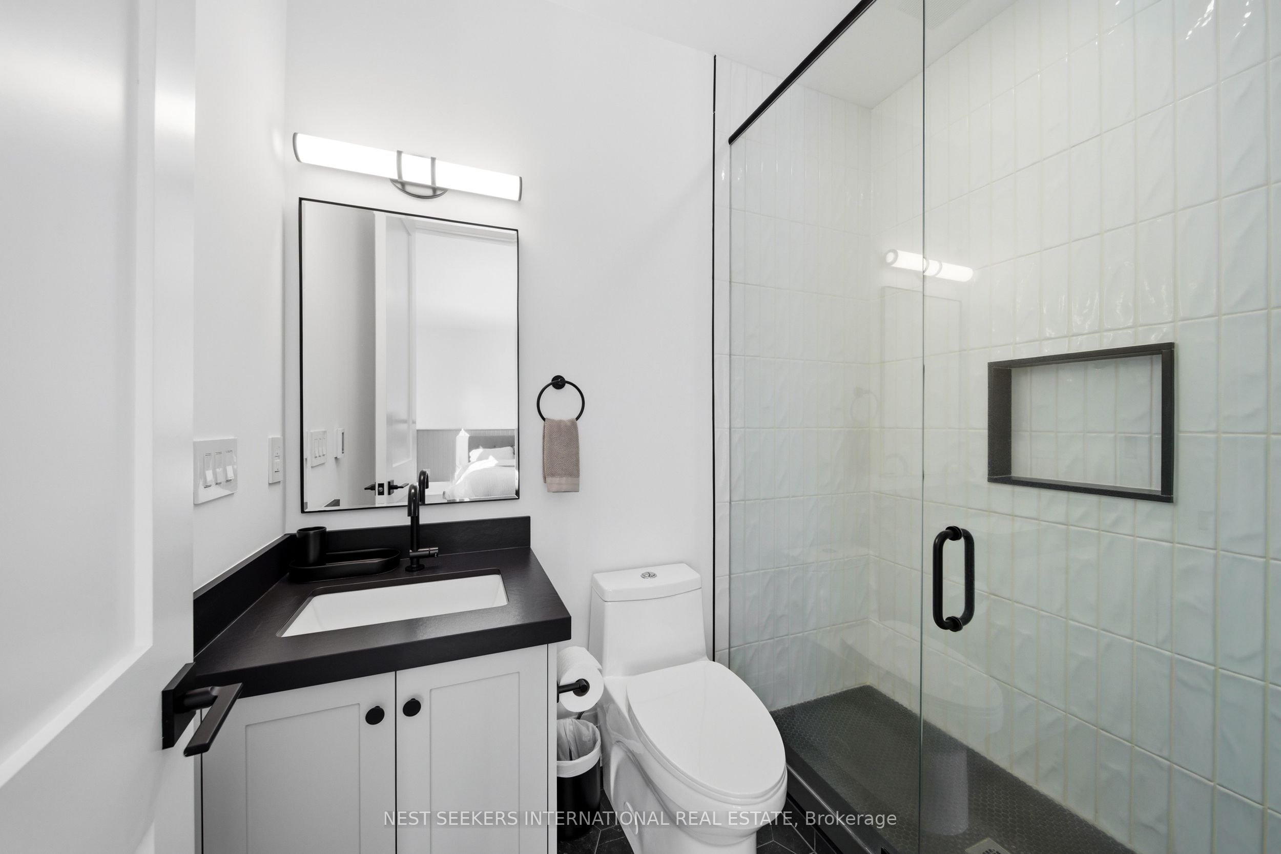 26 Royal Avenue Property Photo 27