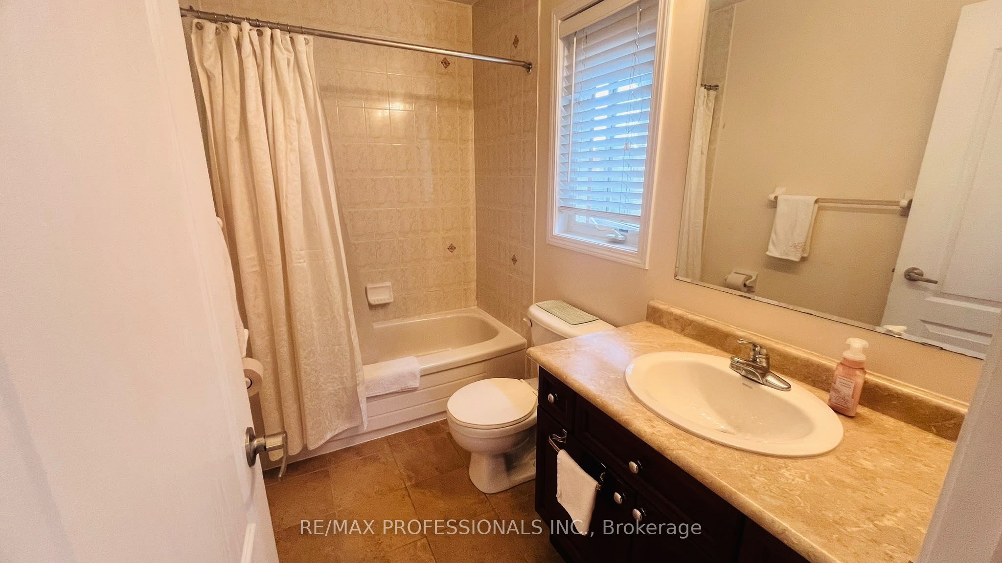 49 Colchester Street Property Photo 22