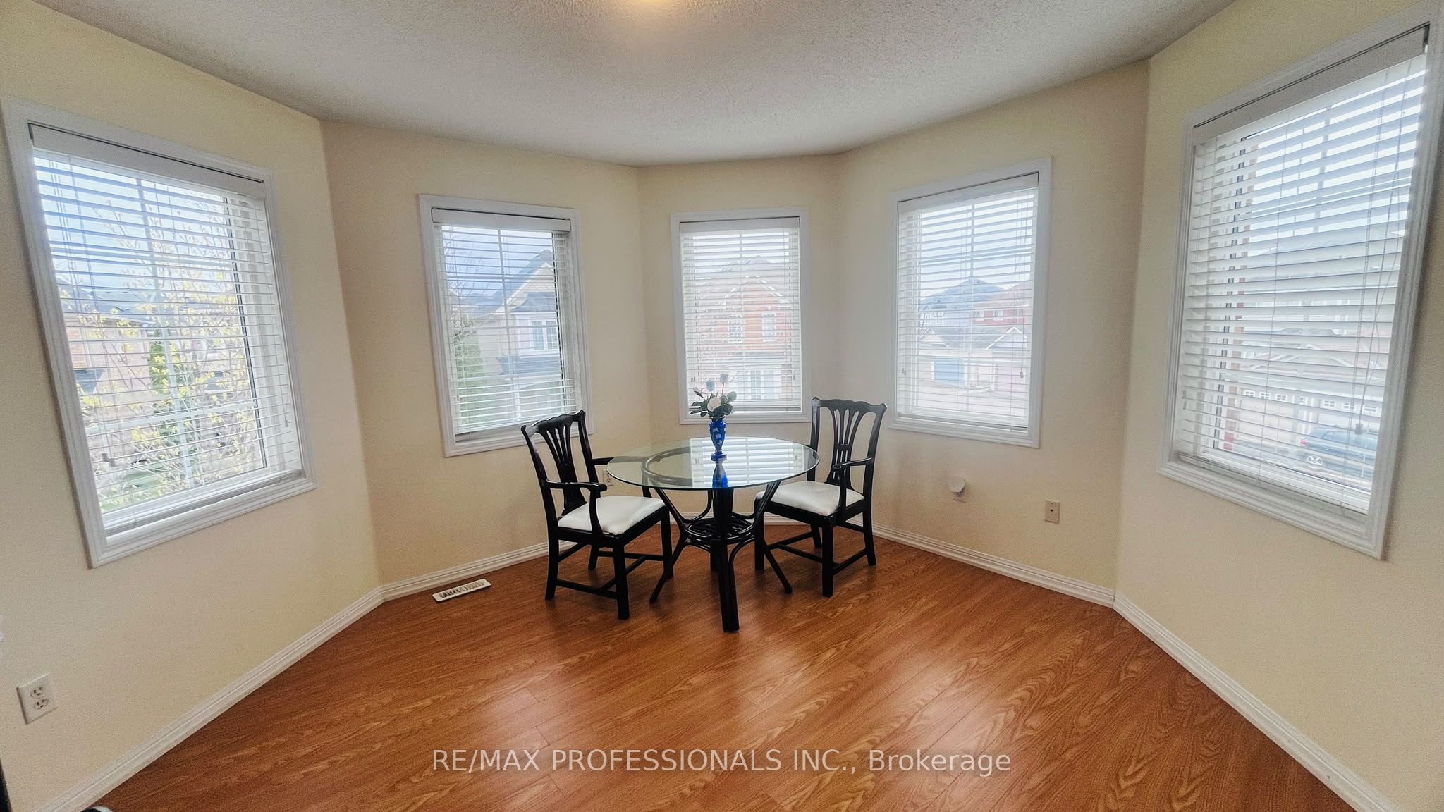 49 Colchester Street Property Photo 24