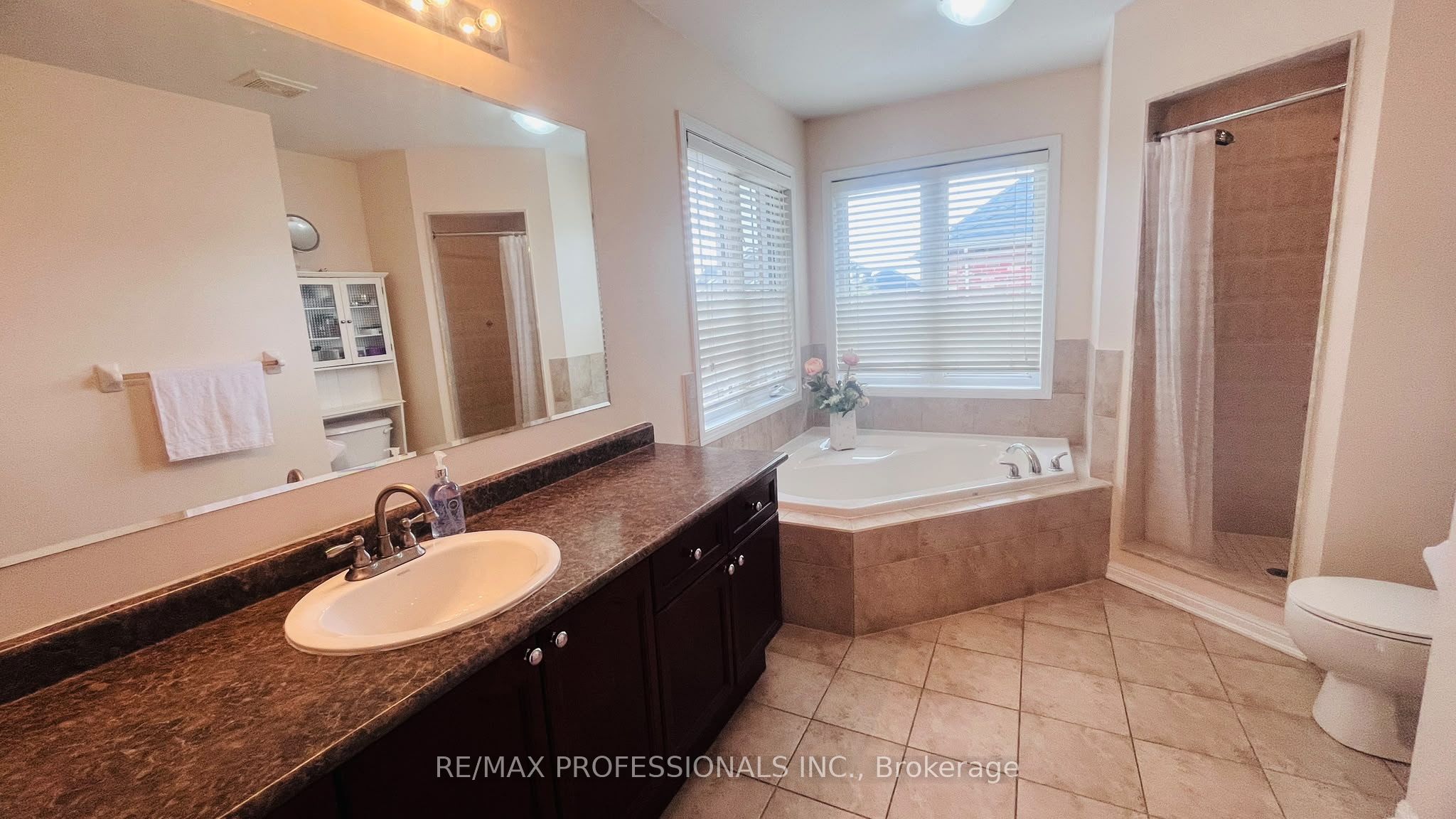 49 Colchester Street Property Photo 27