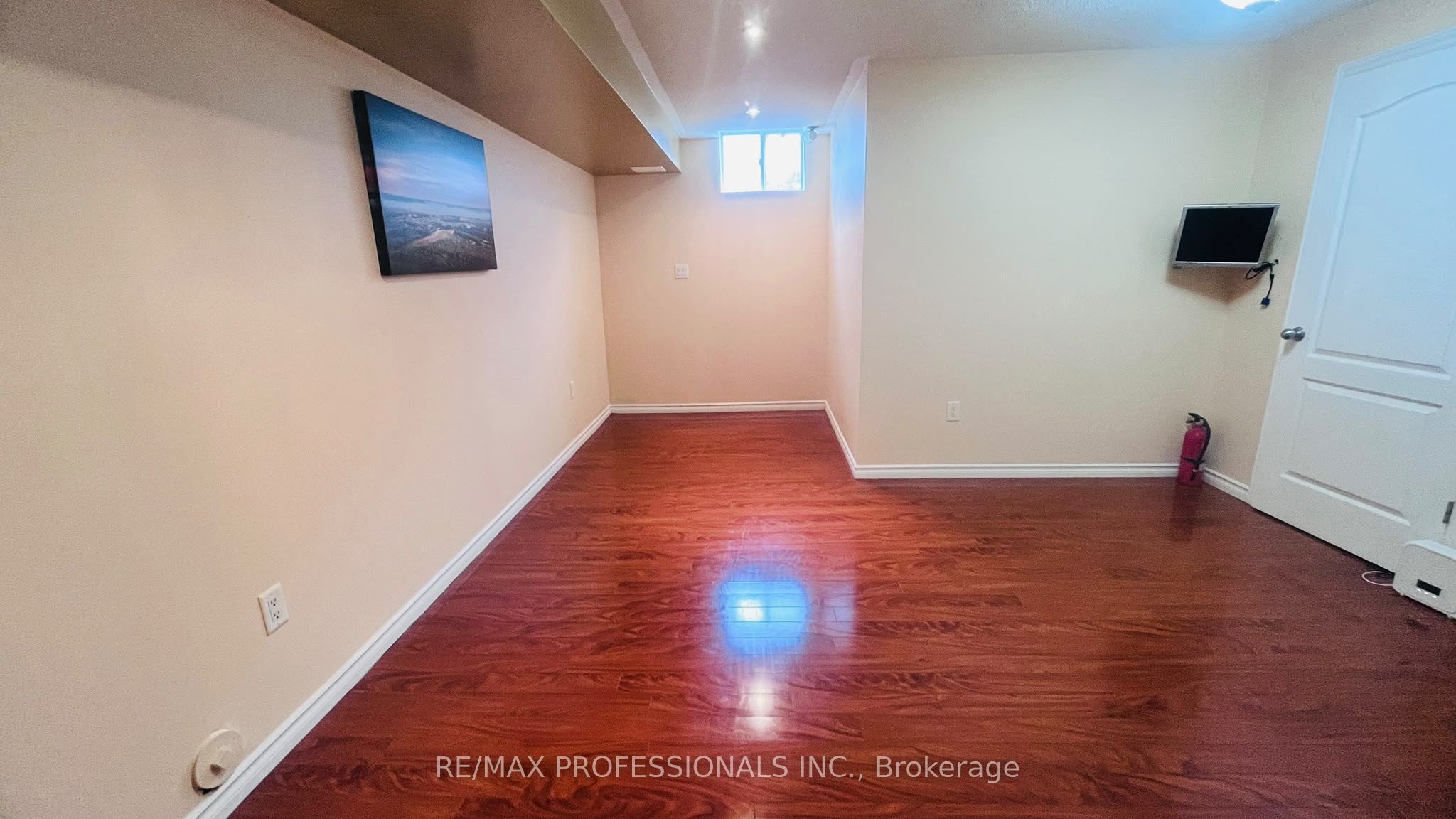 49 Colchester Street Property Photo 28