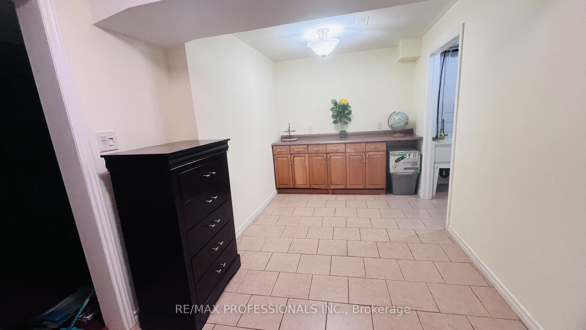 49 Colchester Street Property Photo 33