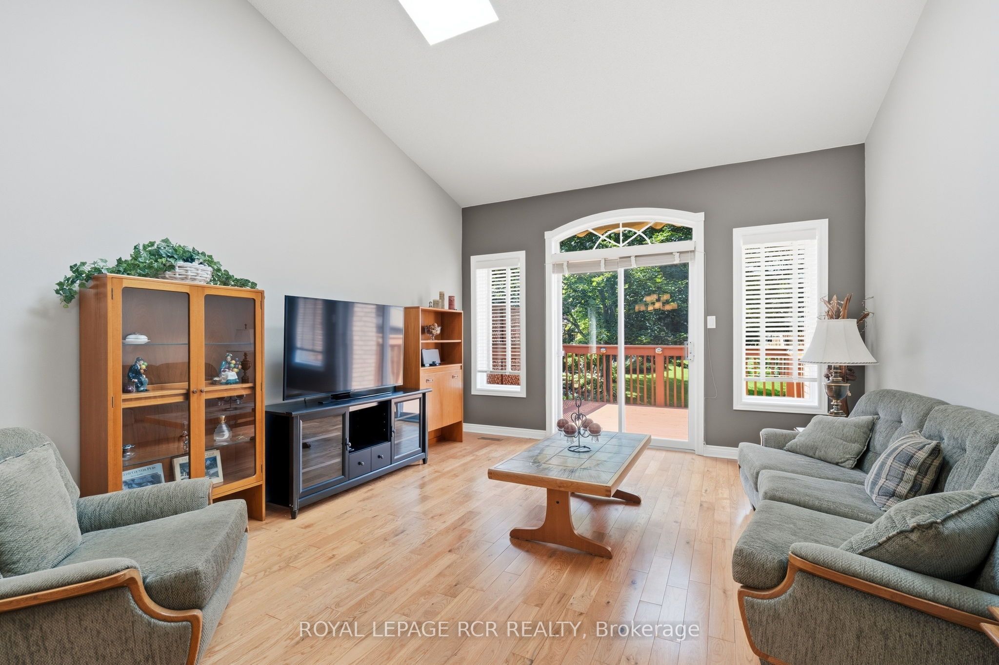 46 Sunset Boulevard Property Photo 17