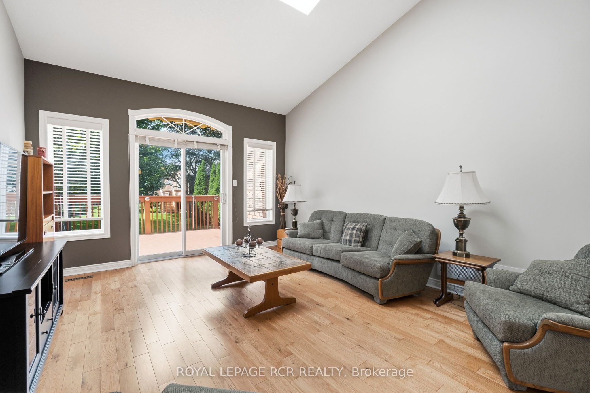 46 Sunset Boulevard Property Photo 18
