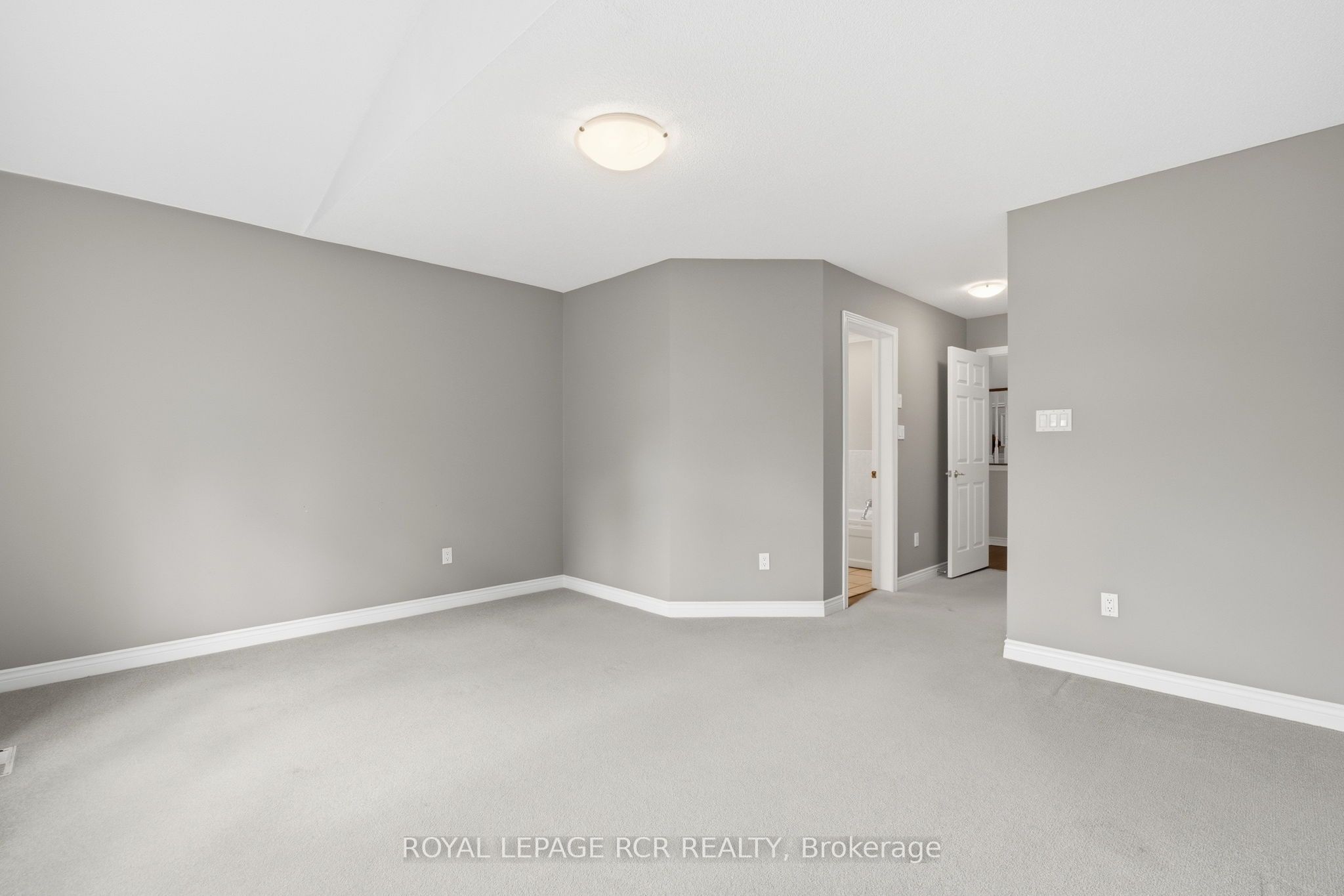 46 Sunset Boulevard Property Photo 21