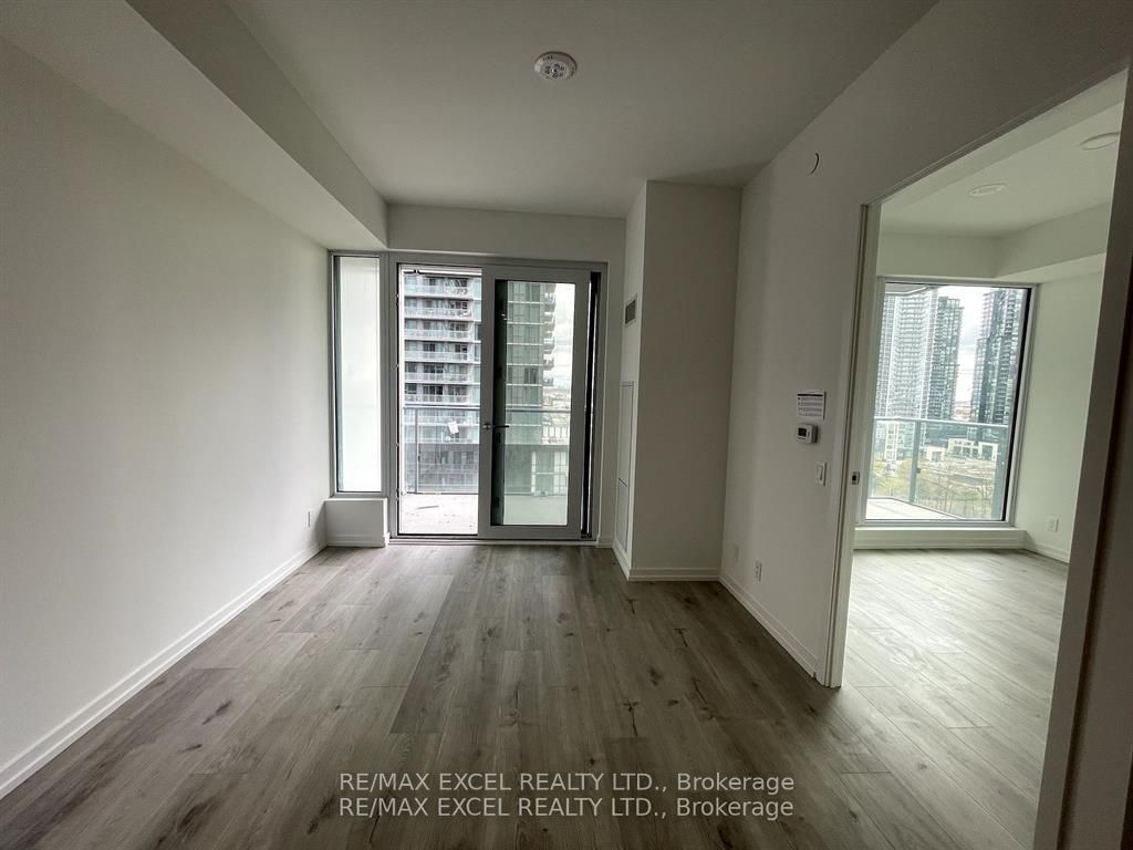7890 Jane Street 1211 Property Photo 5