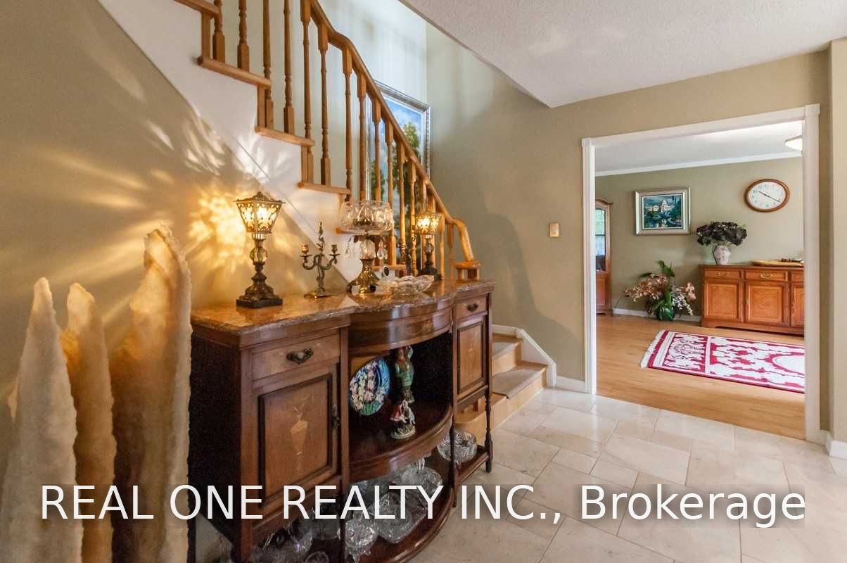125 Briarwood Road Property Photo 6