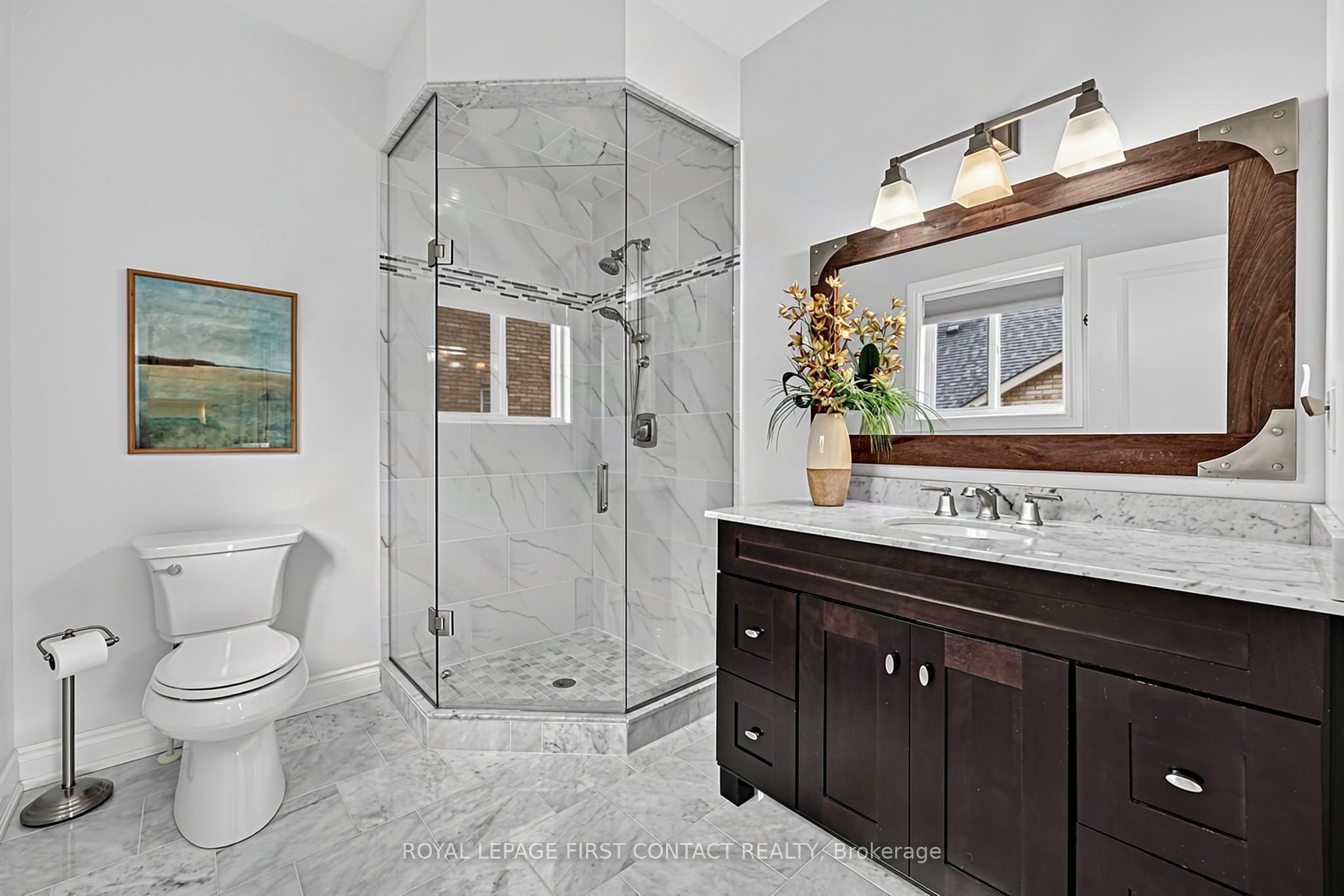 981 Ewart Street Property Photo 16