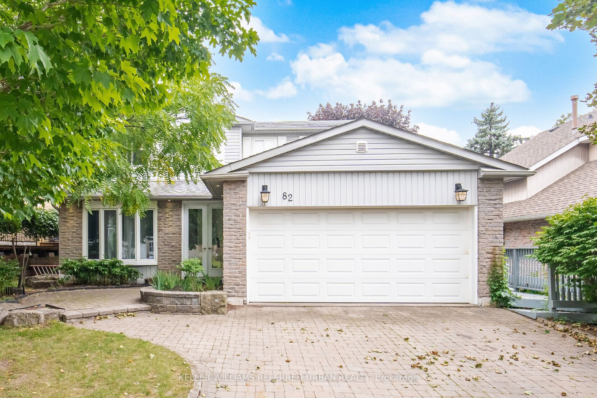 82 Eastman Crescent