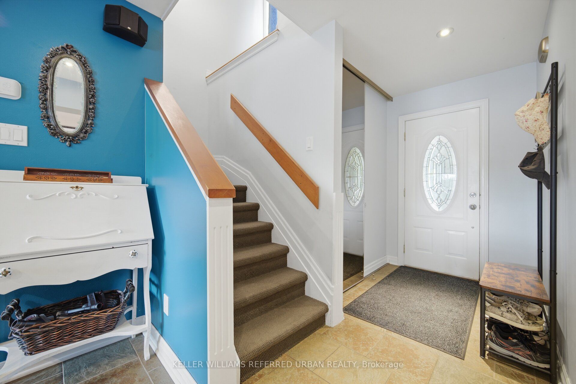 82 Eastman Crescent Property Photo 3