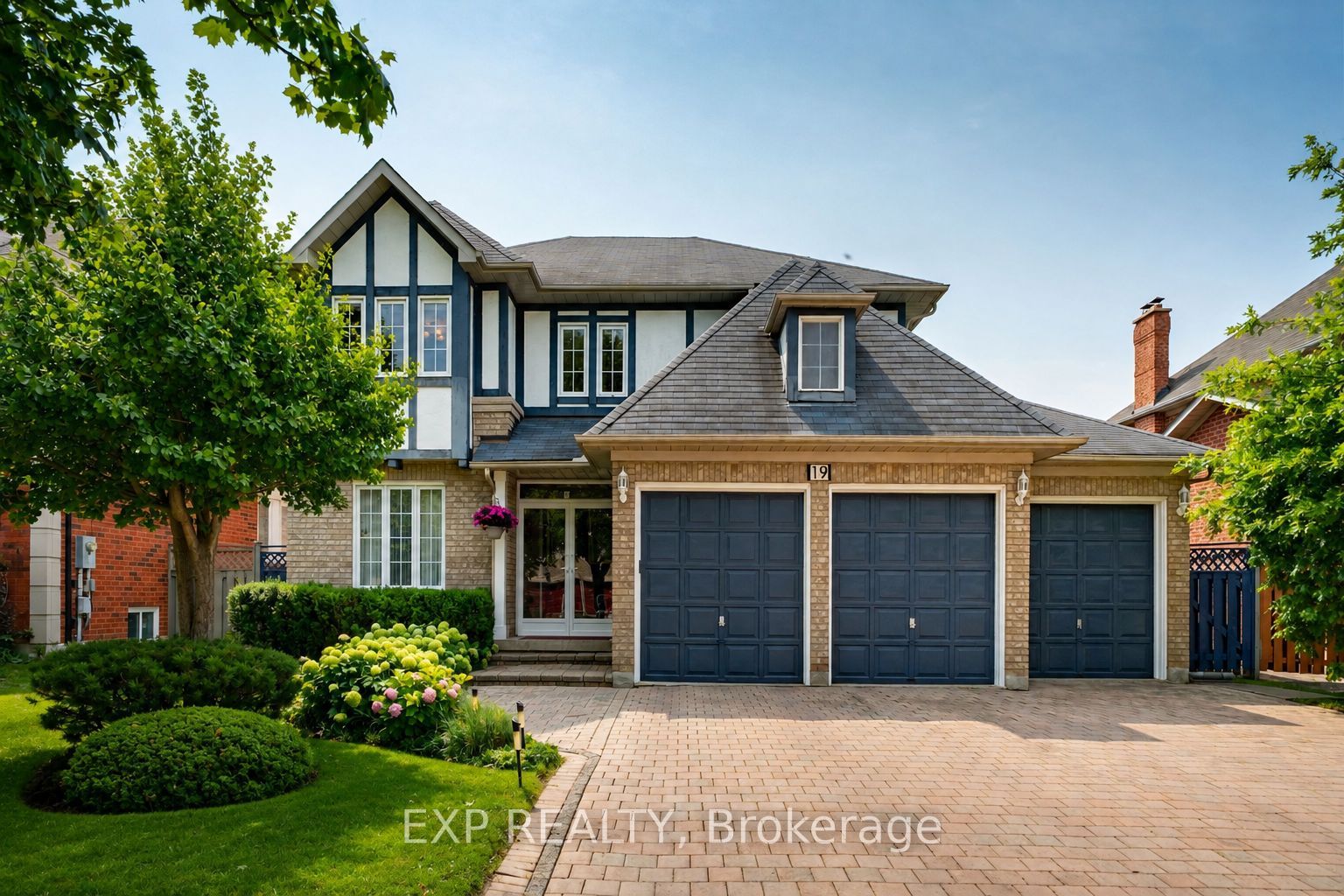 19 Springbrook Drive Property Photo 1