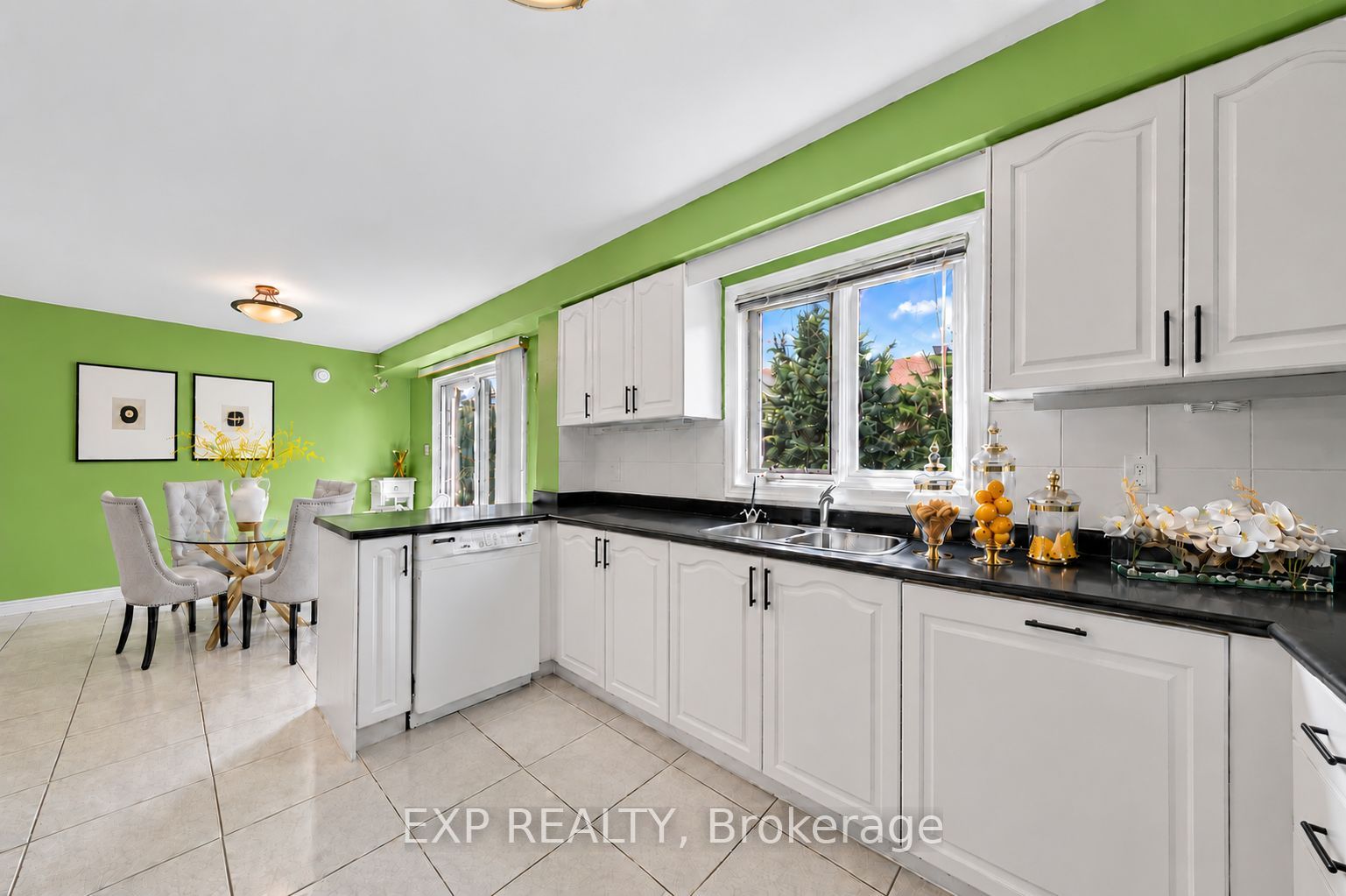 19 Springbrook Drive Property Photo 12