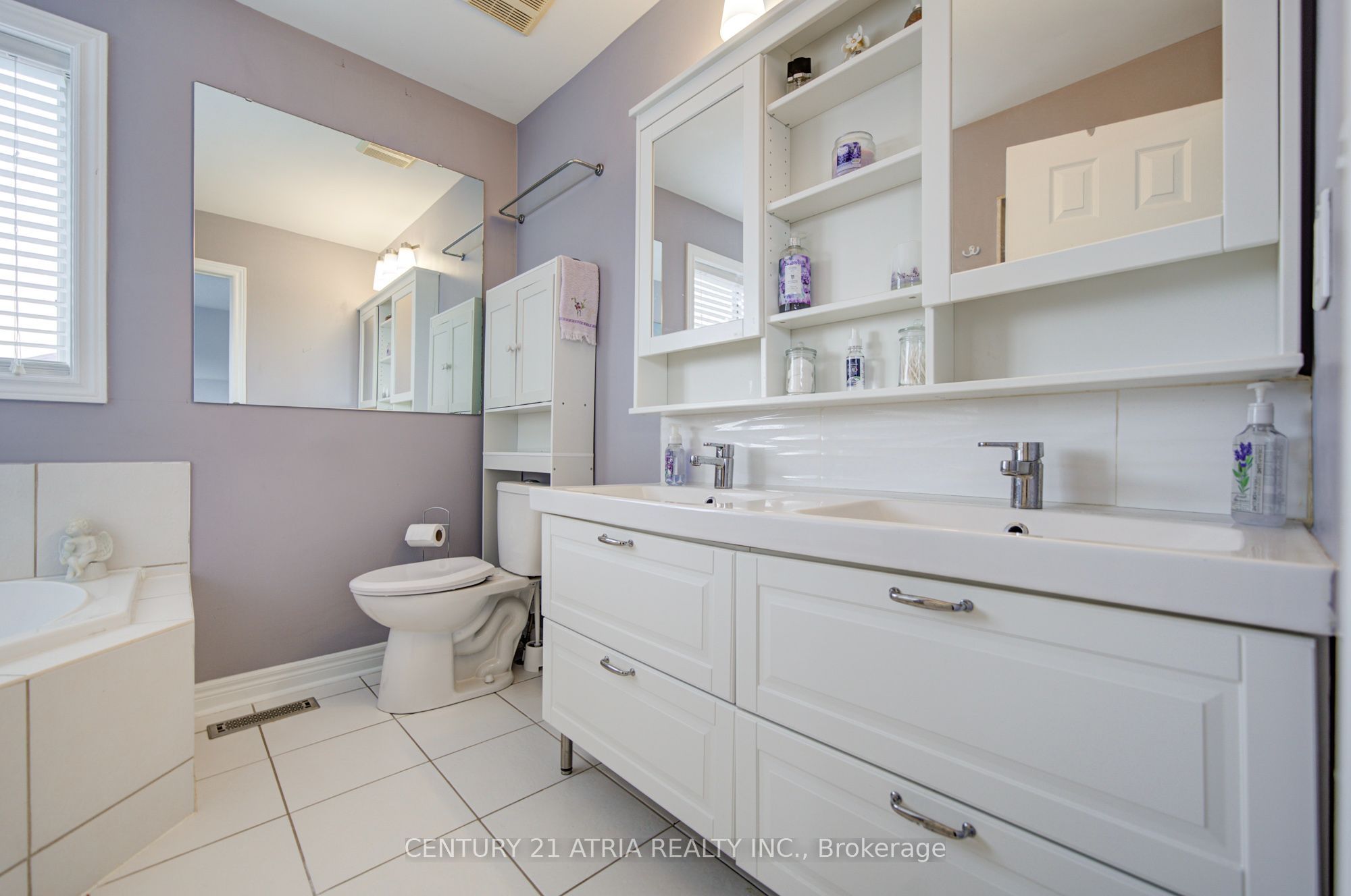24 William Grant Road Property Photo 18
