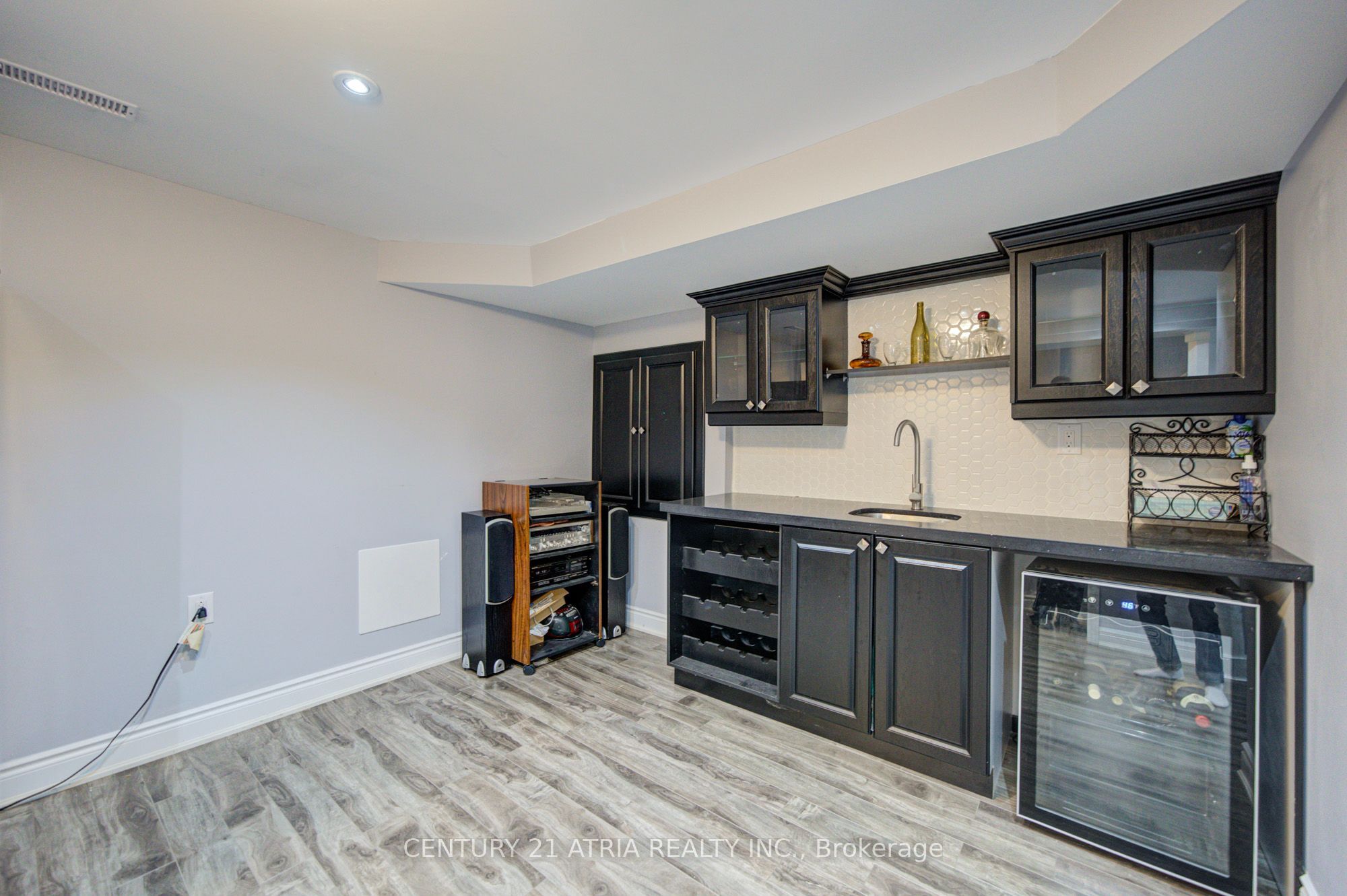 24 William Grant Road Property Photo 20