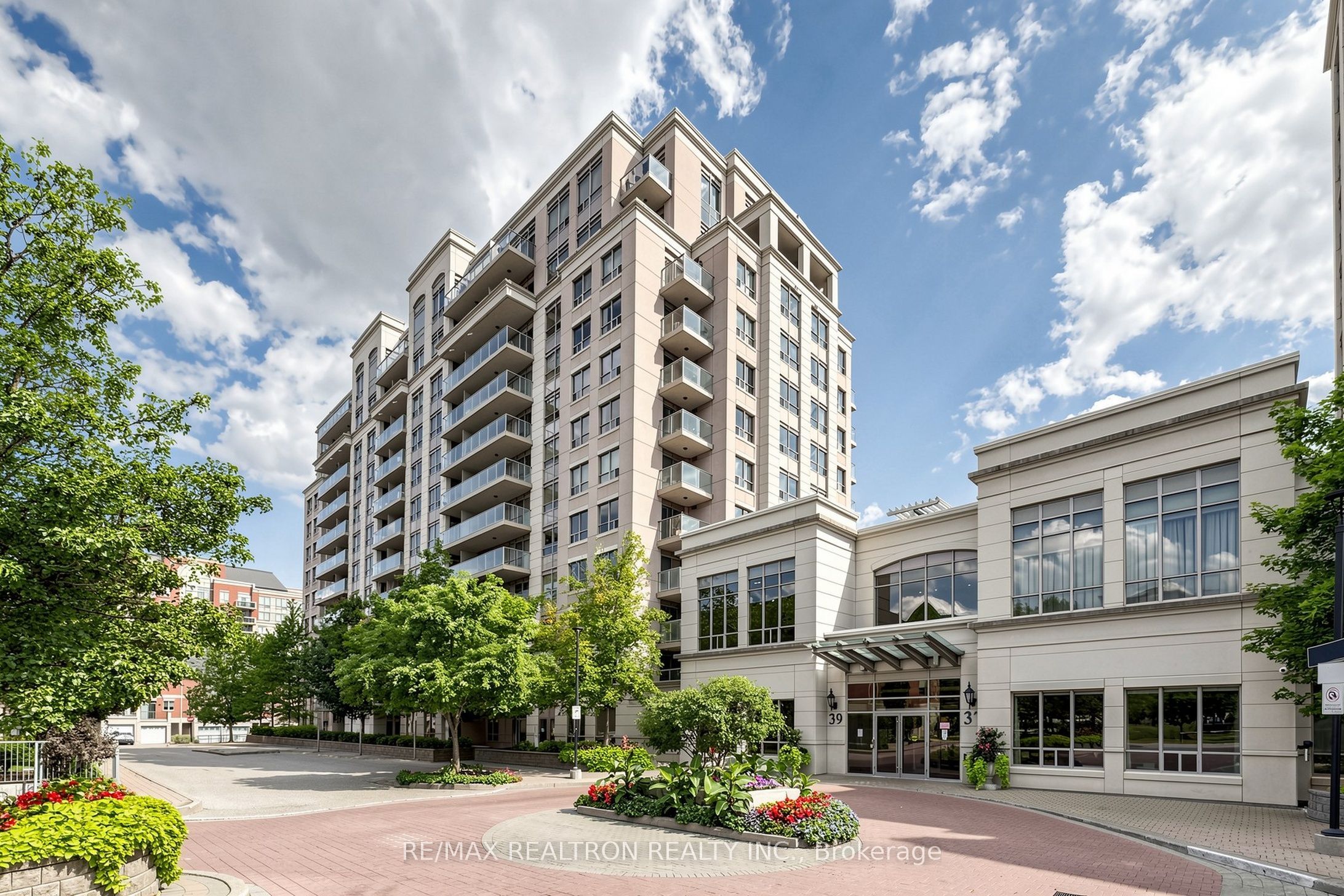 39 Galleria Parkway UPH3 Property Photo 1