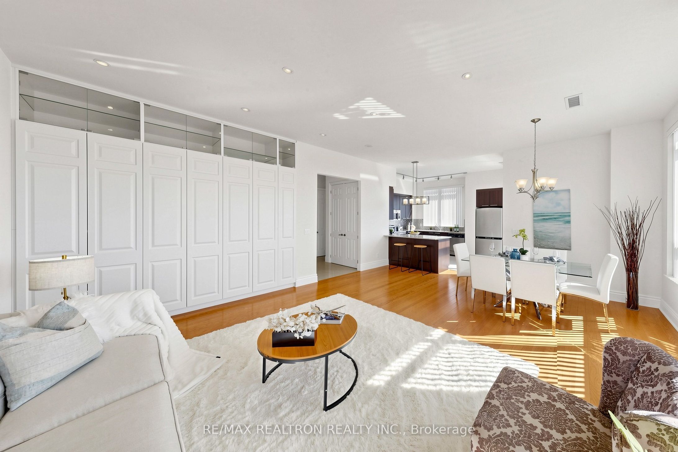 39 Galleria Parkway Uph3 Property Photo 11
