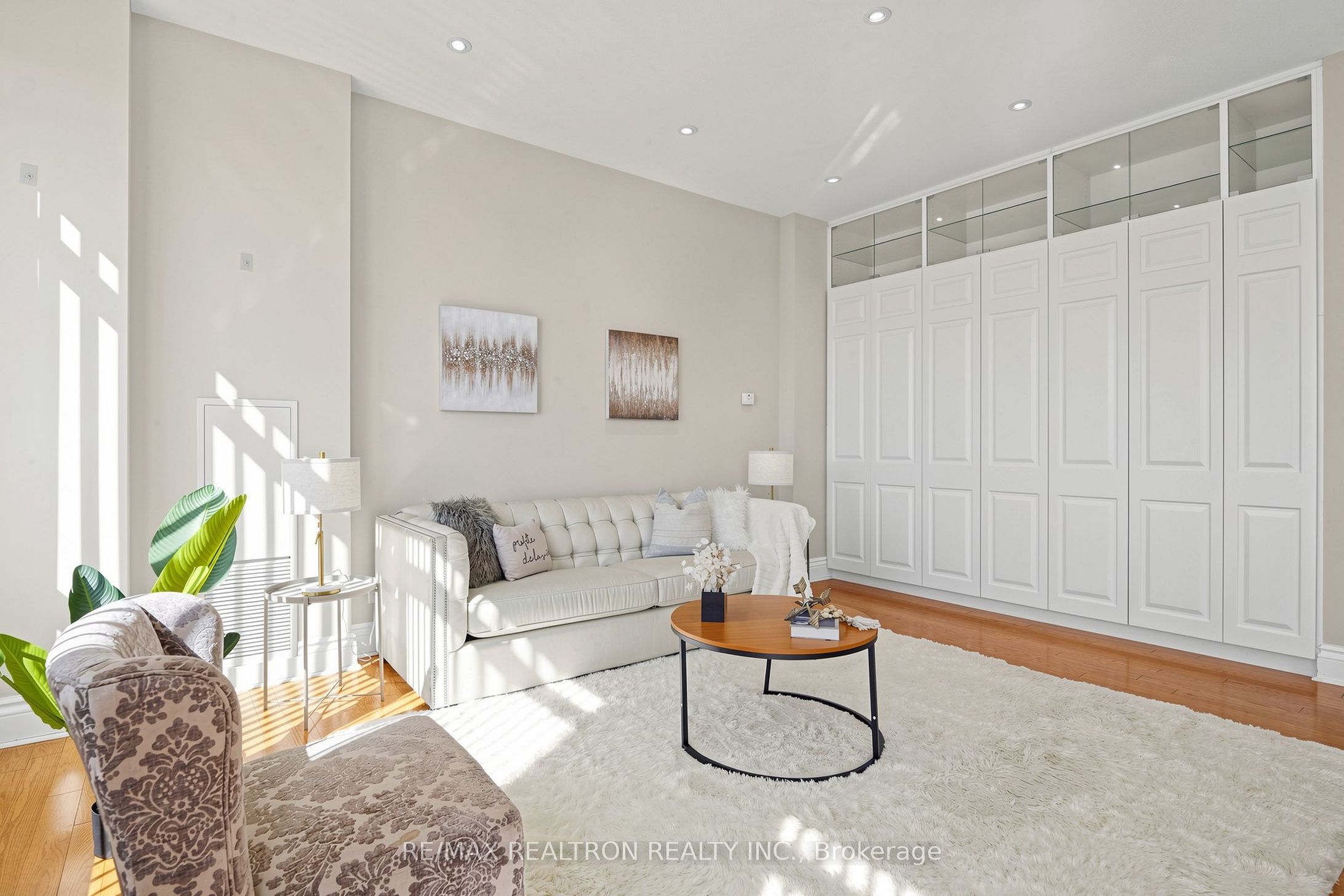 39 Galleria Parkway Uph3 Property Photo 13