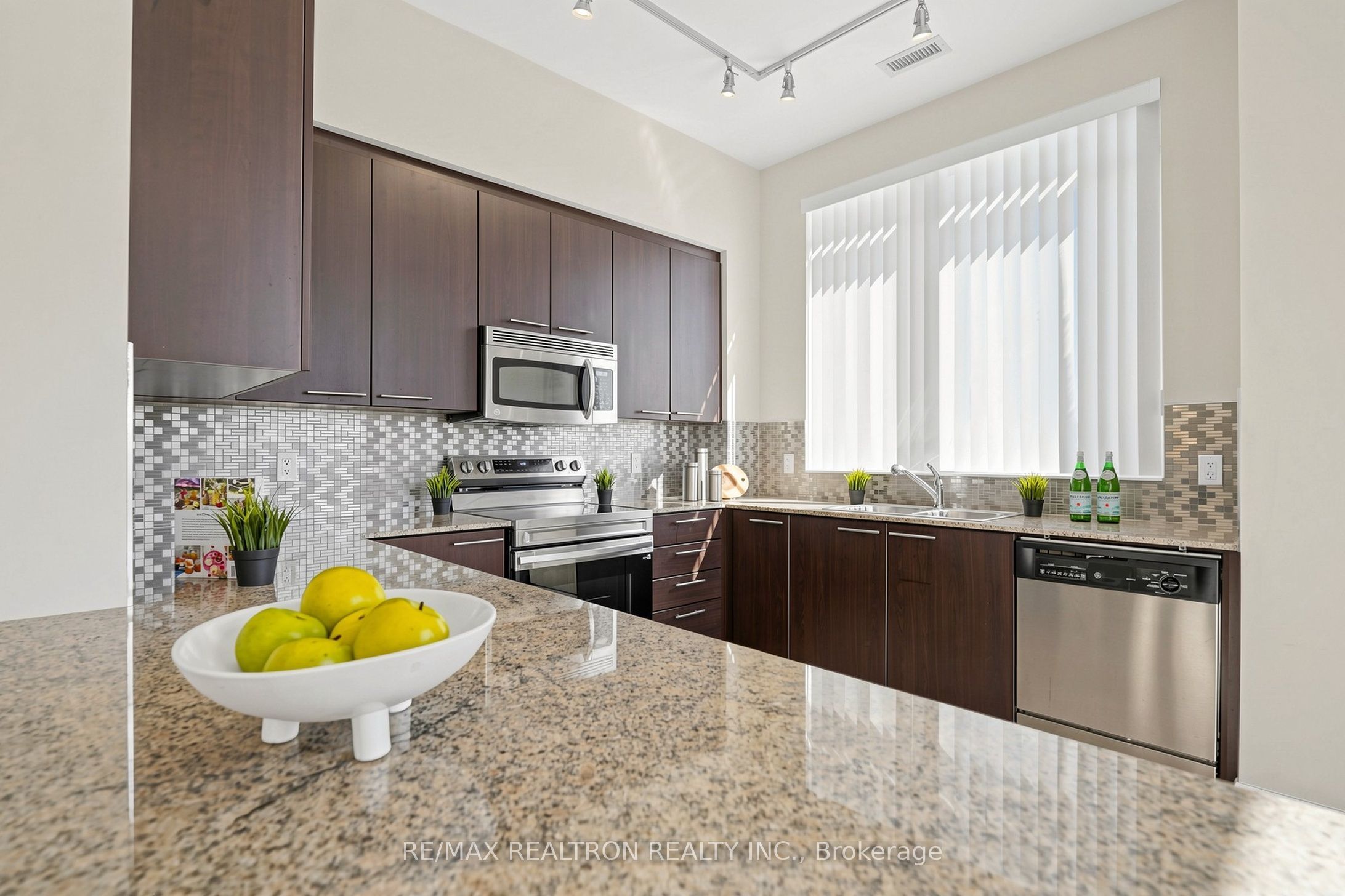 39 Galleria Parkway Uph3 Property Photo 15
